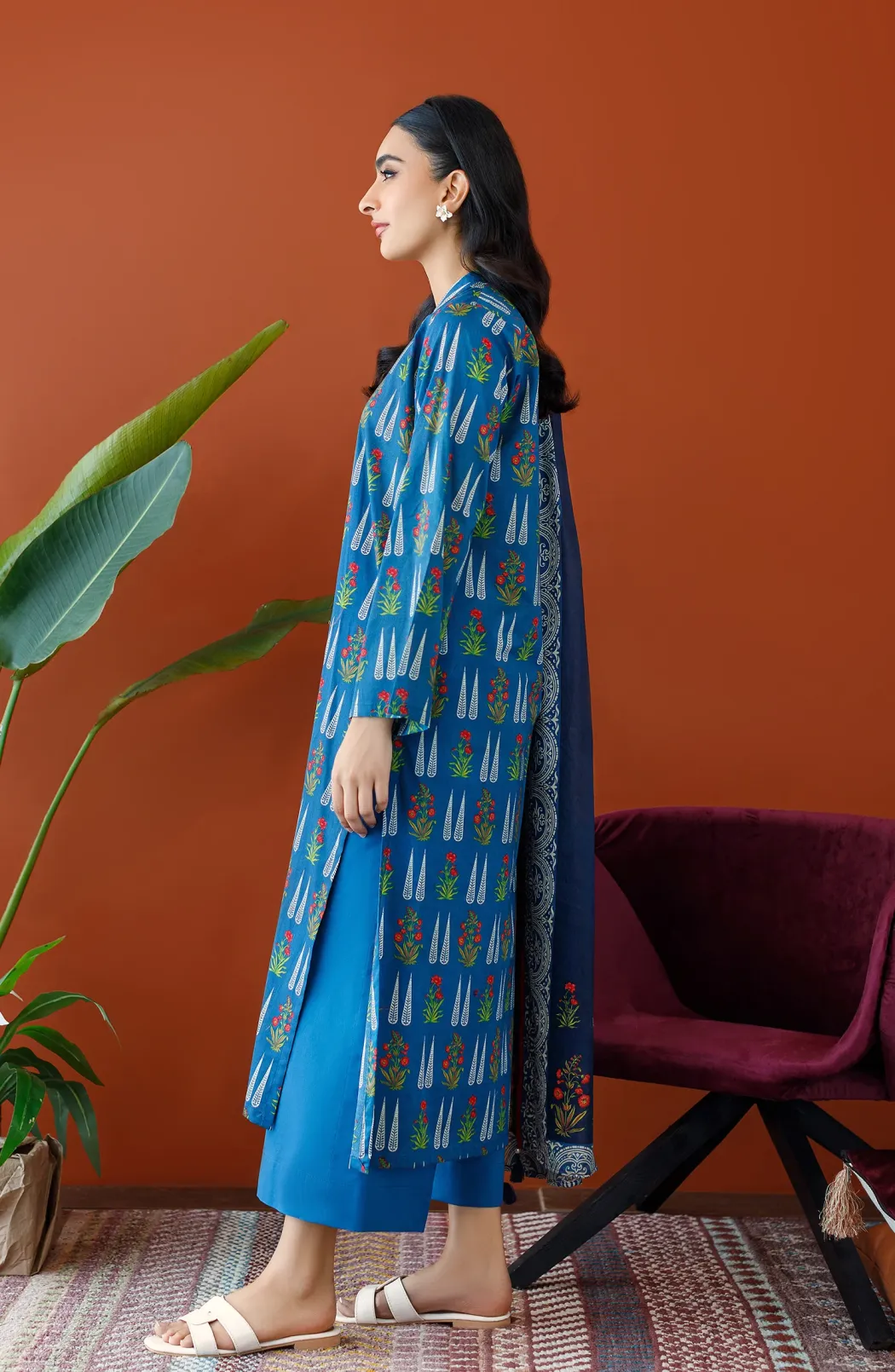 Unstitched 3 Piece Printed Lawn Shirt , Cambric Pant and Lawn Dupatta (OTL-23-321/U BLUE)