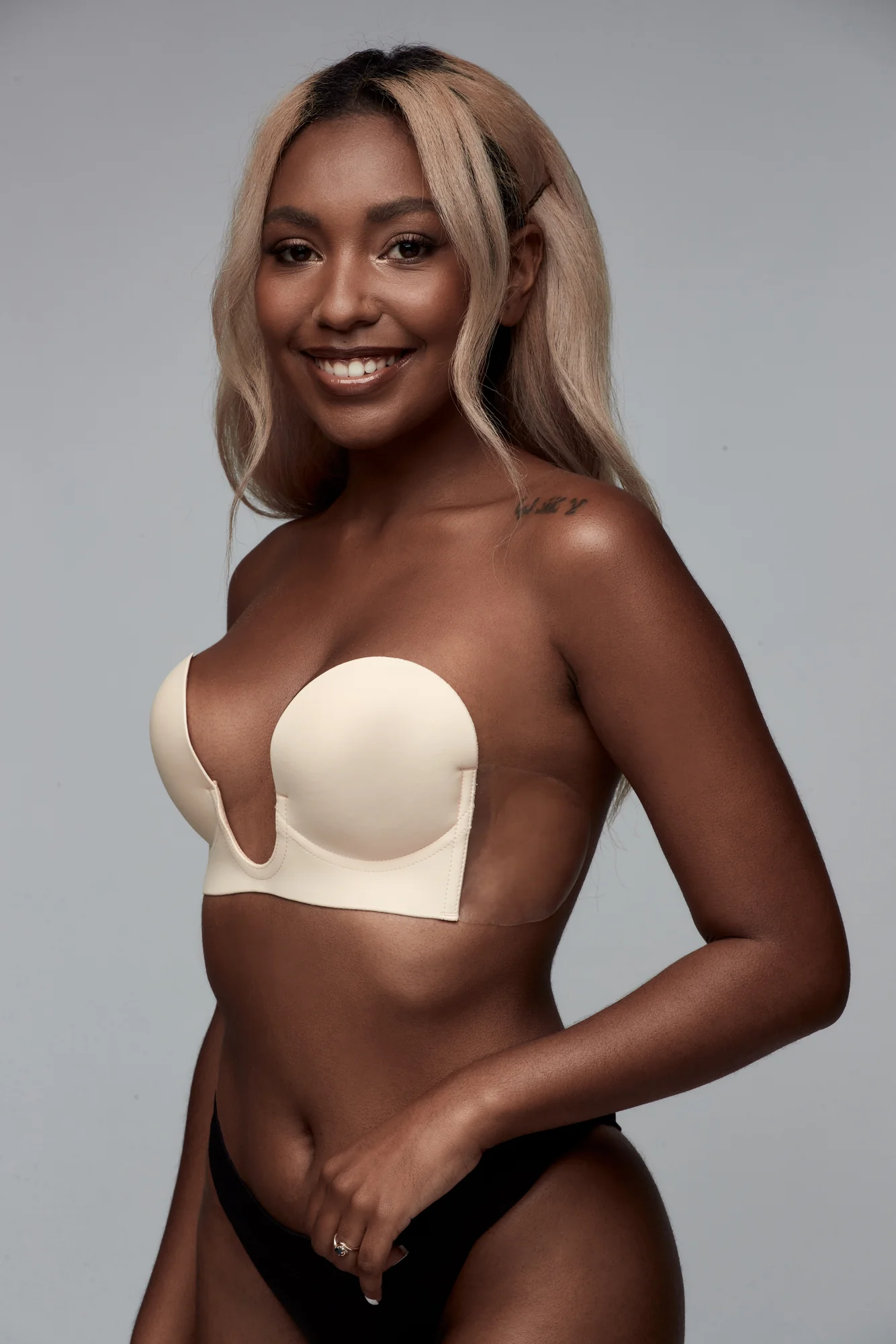 UNDERCOVER Style Helpers Brallelujah Hidden Bra Nude