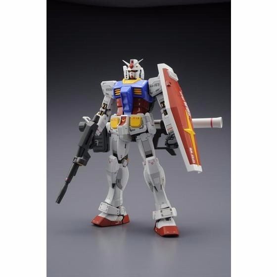 Bandai Mg 1/100 Gundam Ver 3.0 Plastic Model Kit