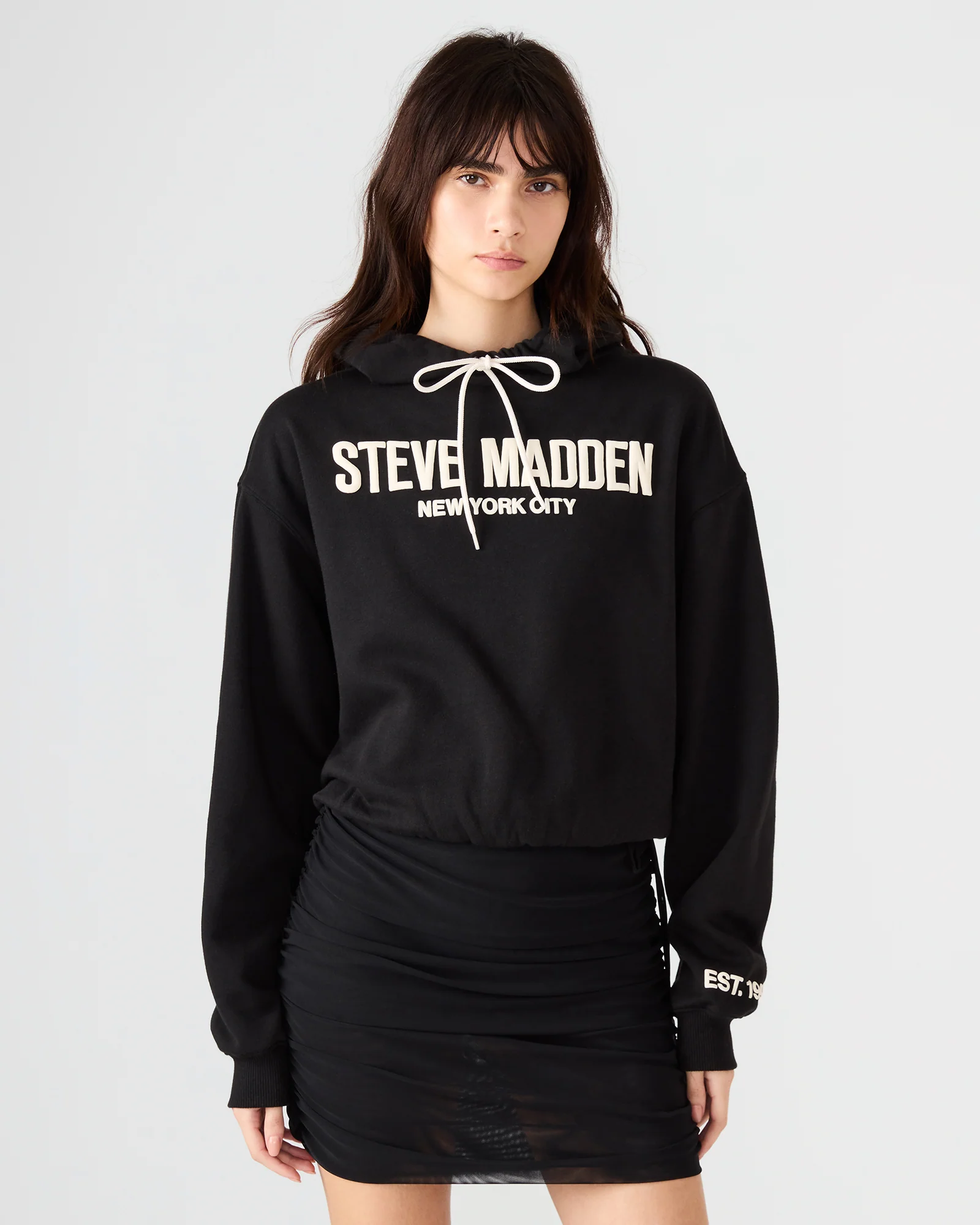 SM LOGO HOODIE BLACK