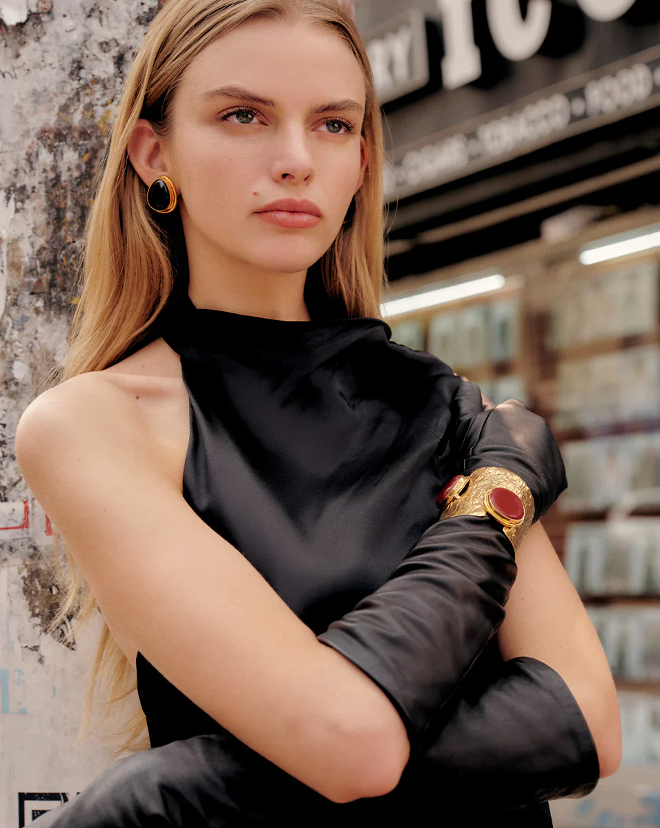 Ajourée II Carnelian Cuff
