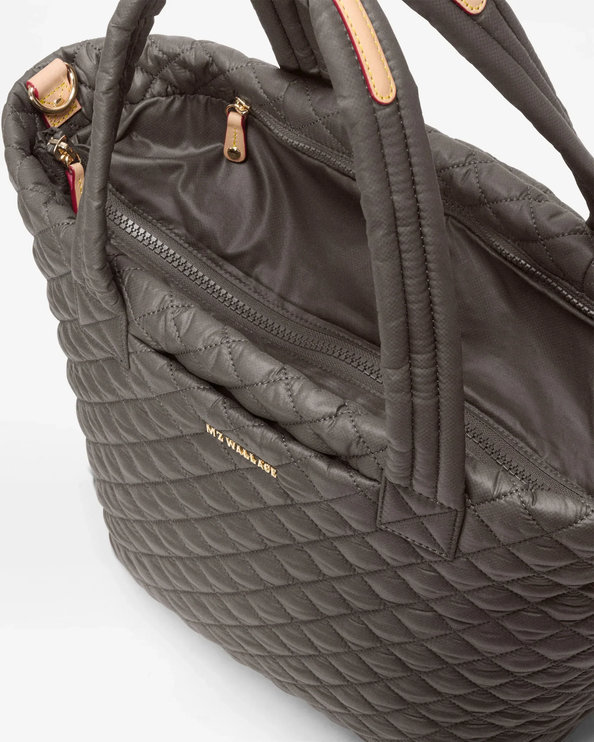 Magnet Medium Metro Tote Deluxe II