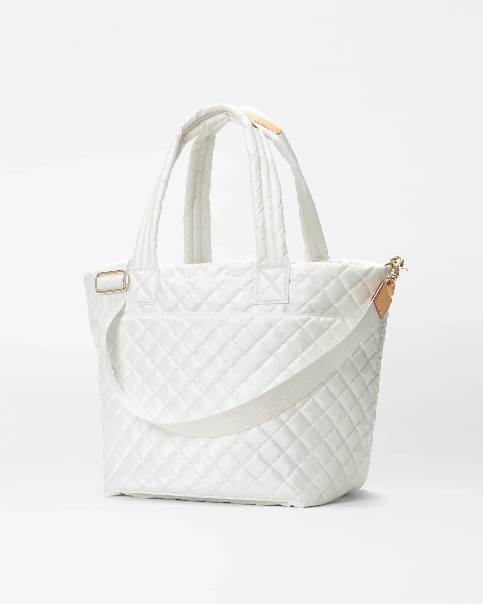 Pearl Metallic Medium Metro Tote Deluxe