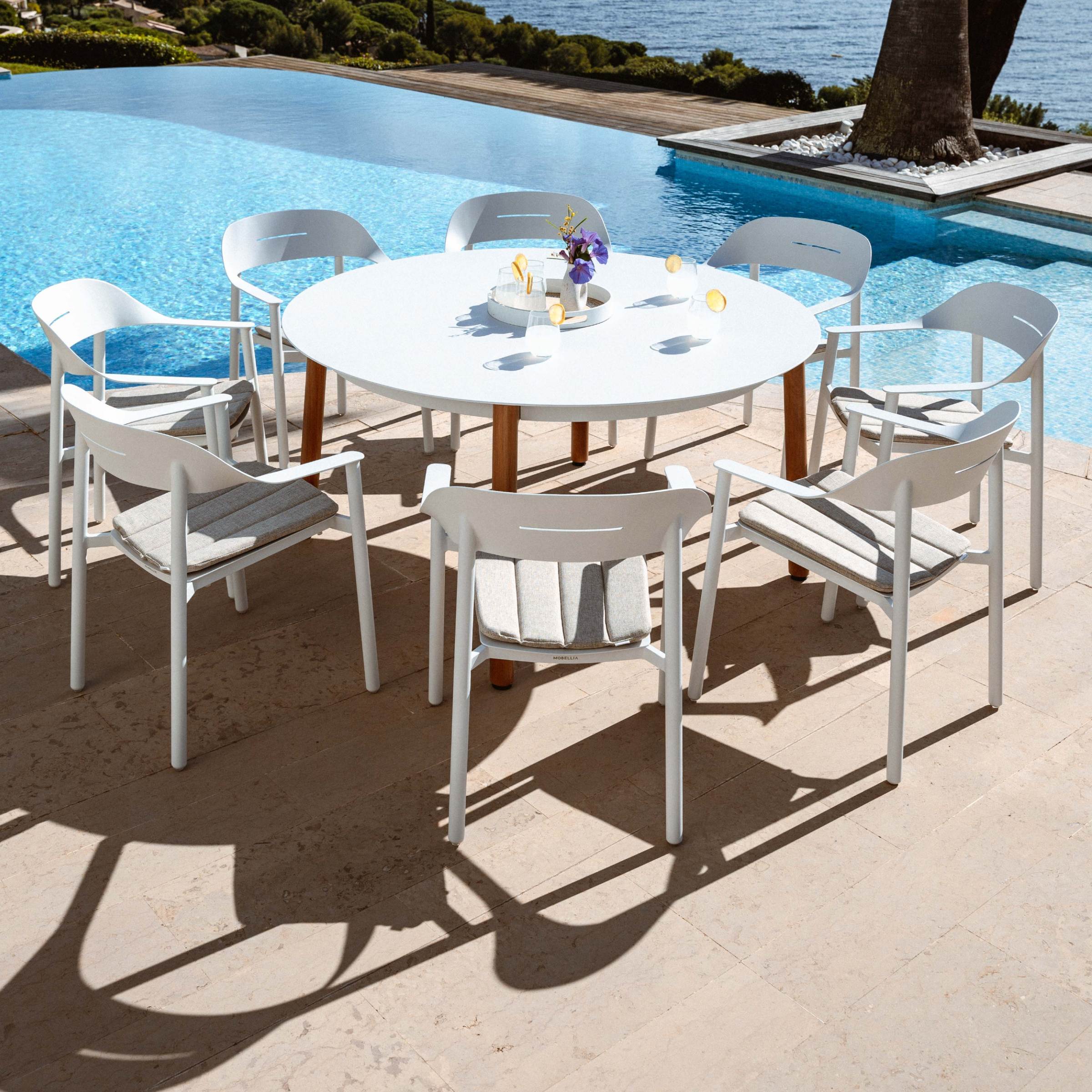Table de jardin ronde en aluminium 8 places (D149 cm) Monte Carlo Blanc - Action-sport36