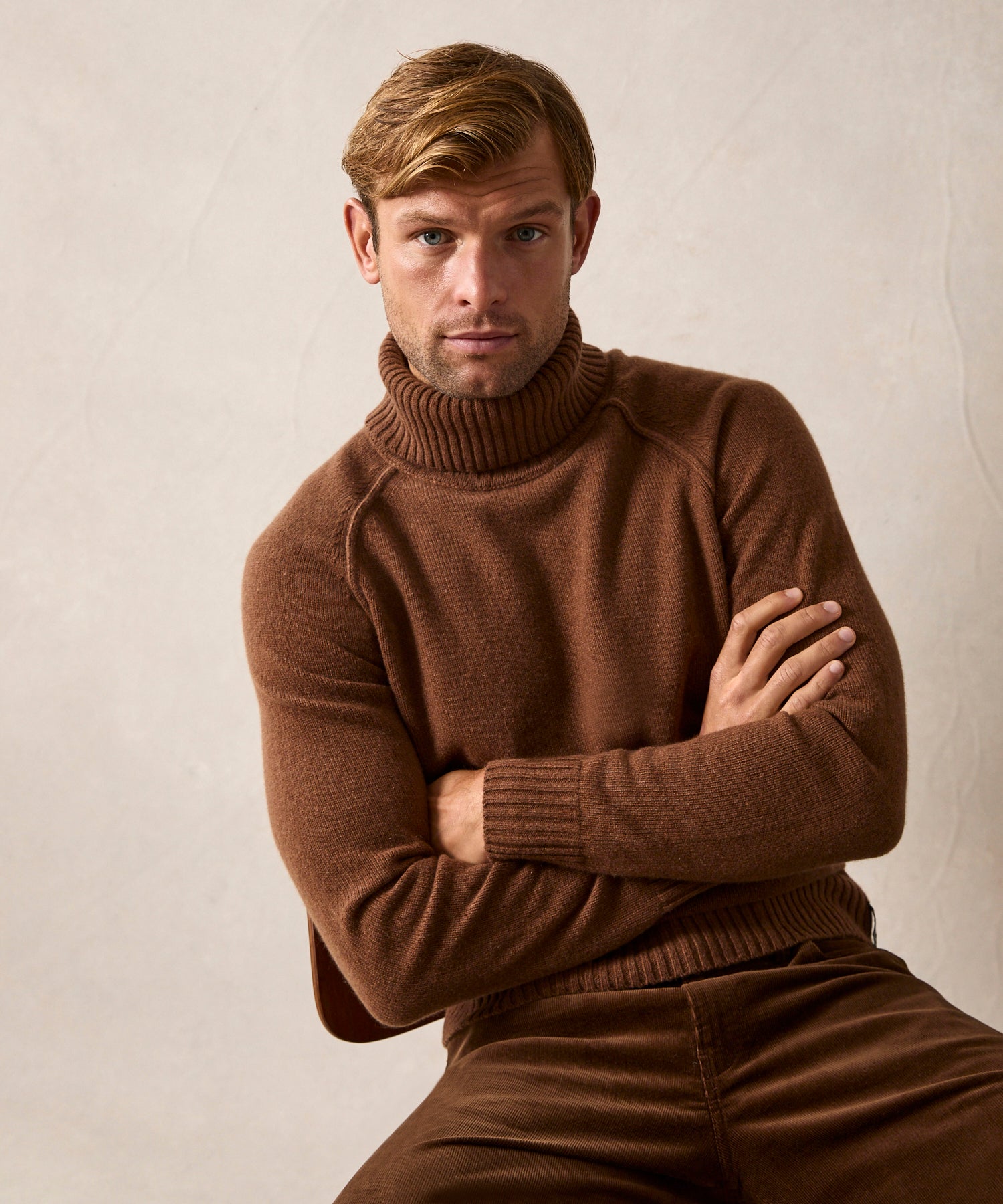 Nomad Cashmere Turtleneck