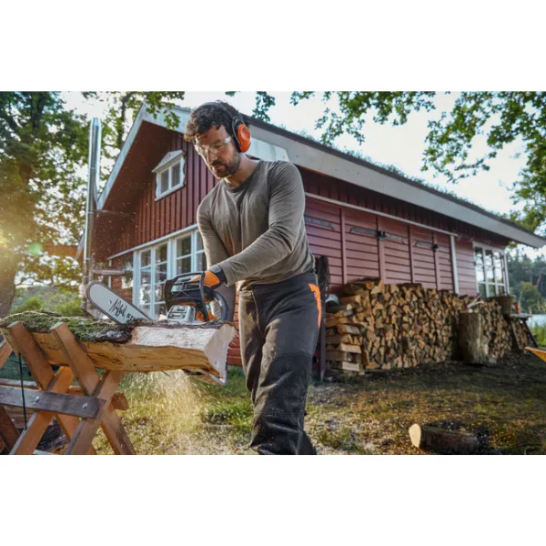 Trononneuse �� essence STIHL MS162 30.1cm