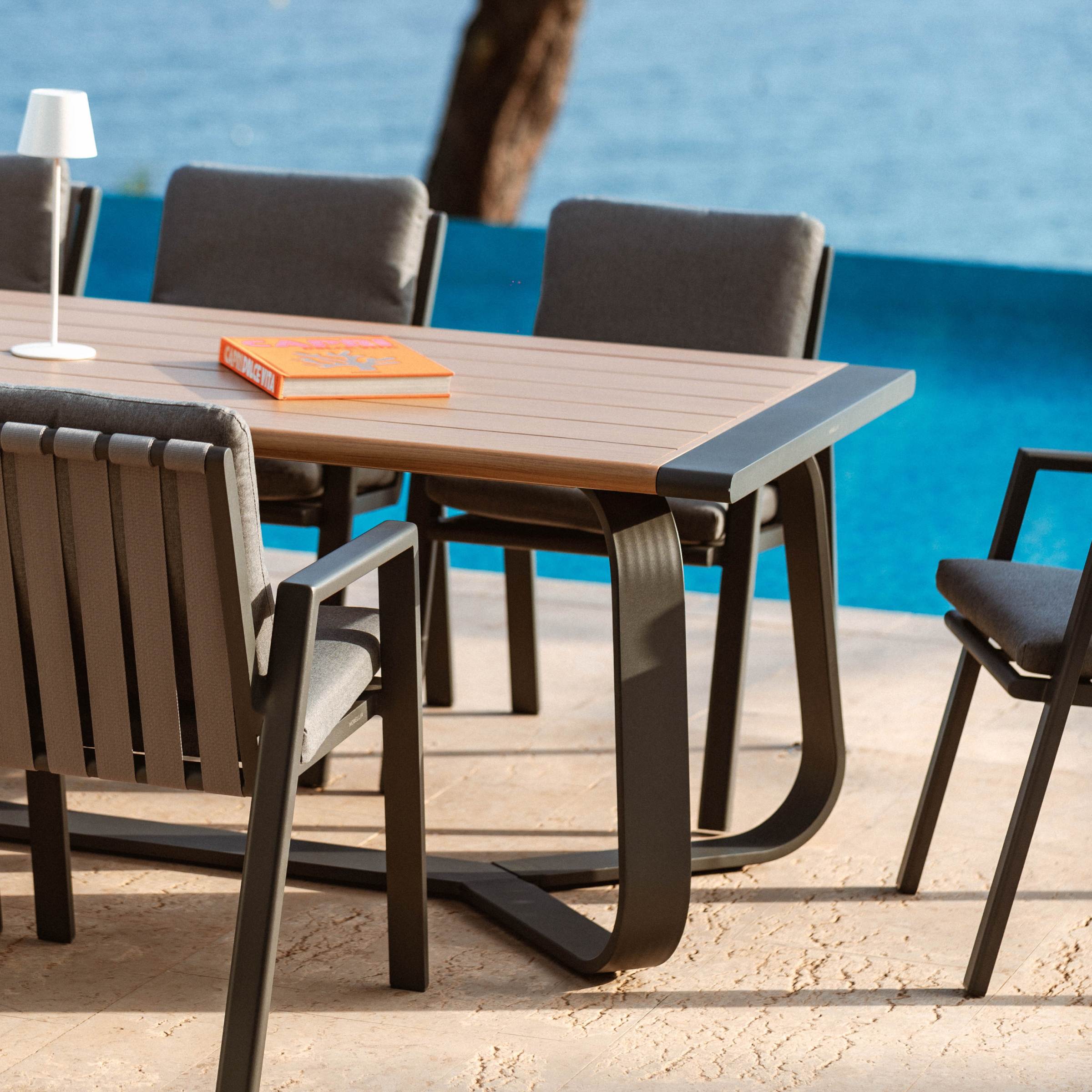 Table de jardin rectangulaire en aluminium 10 places (240 x 100 cm) Long Beach Gris anthracite - Action-sport36