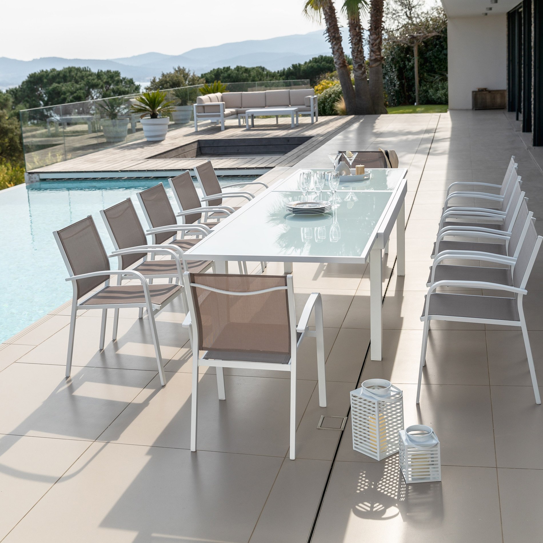 Table de jardin extensible en verre 12 places (200/320 x 100 cm) Murano Blanc - Action-sport36