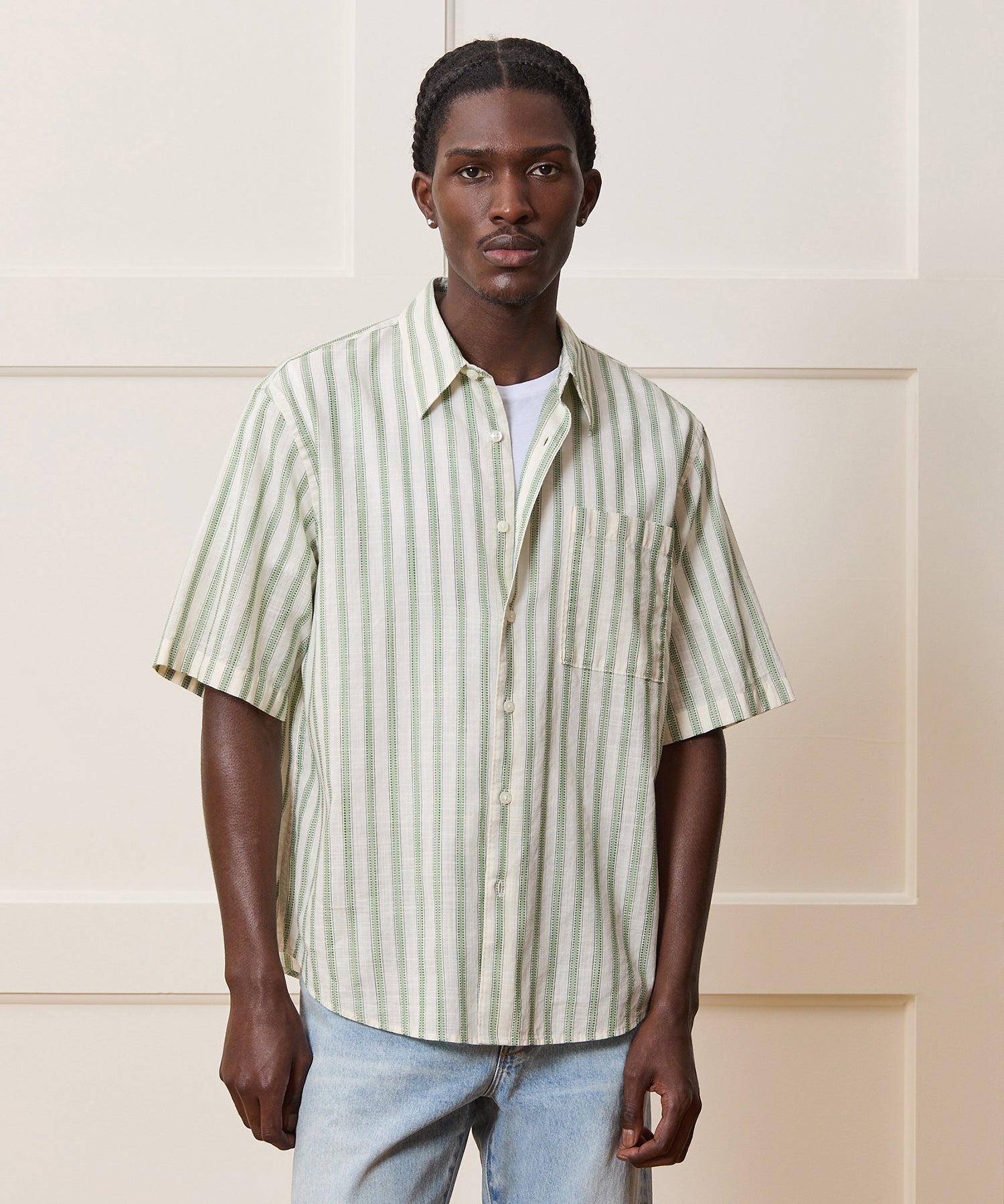 Relaxed Summerweight Point Collar Shirt