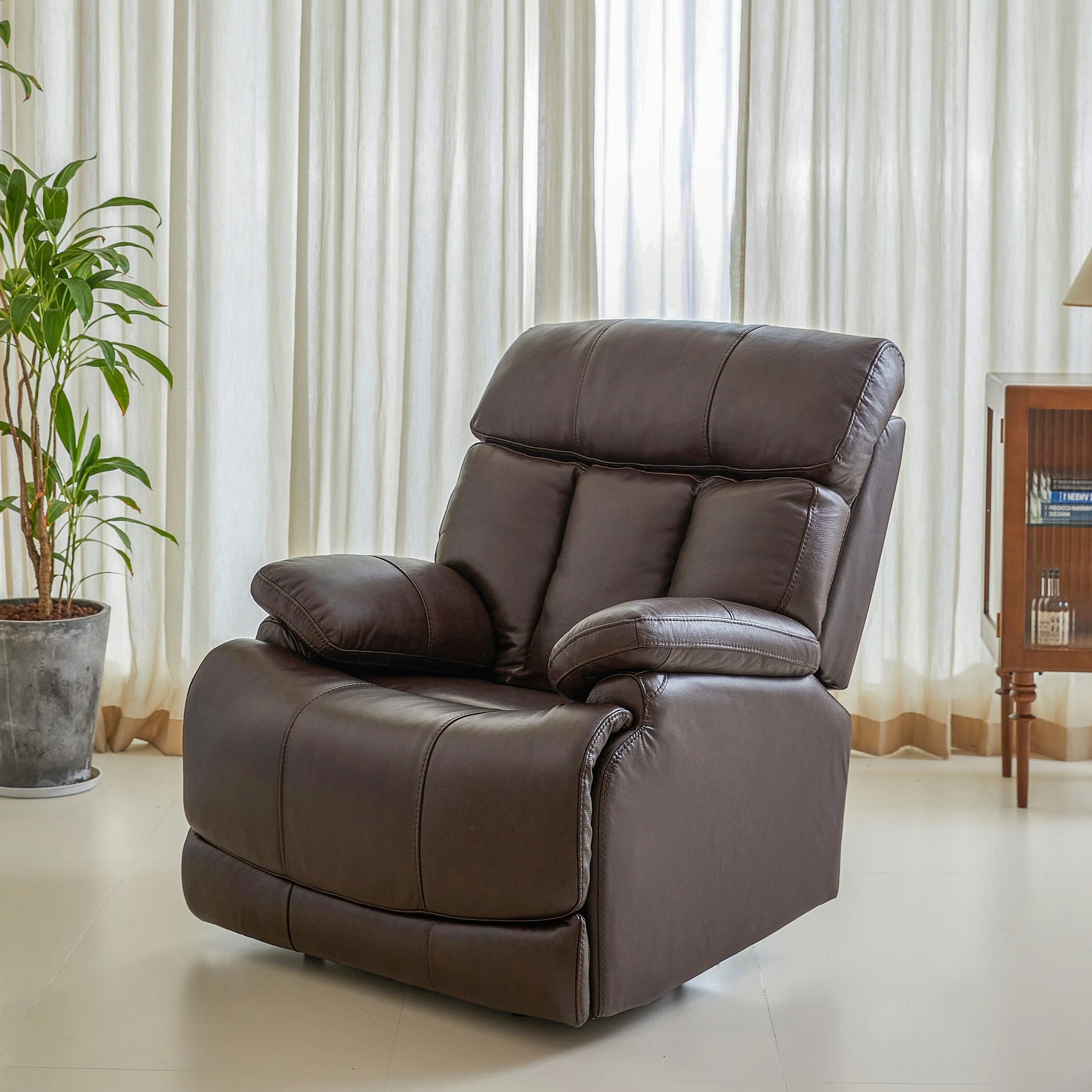Top Grain Leather Power Recliner Chair Adjustable Headrest Extendable Footrest Zero Gravity Recliner