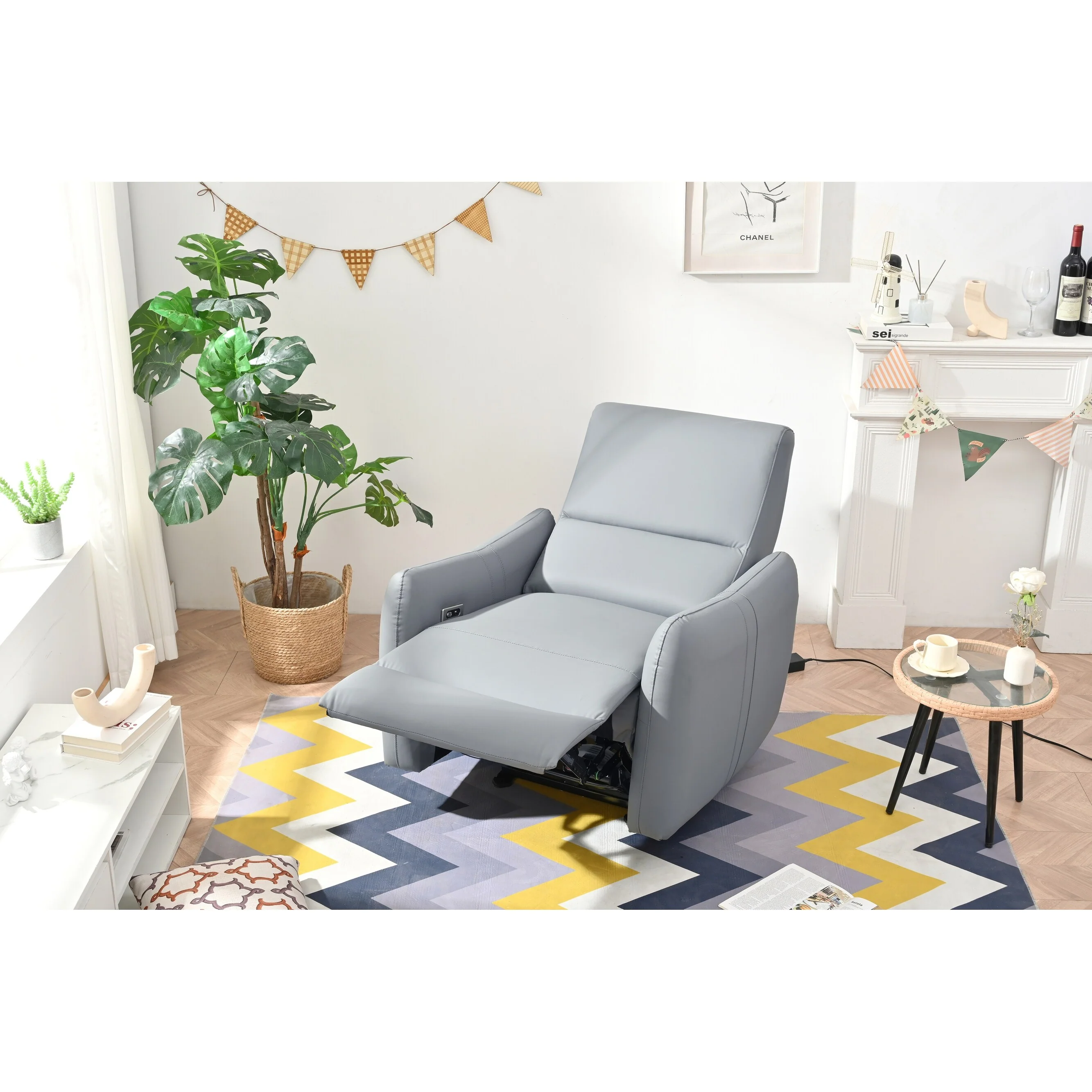 PU Leather Wall?Hugger Power Recliner Chair with USB?C & 330?lbs Capacity