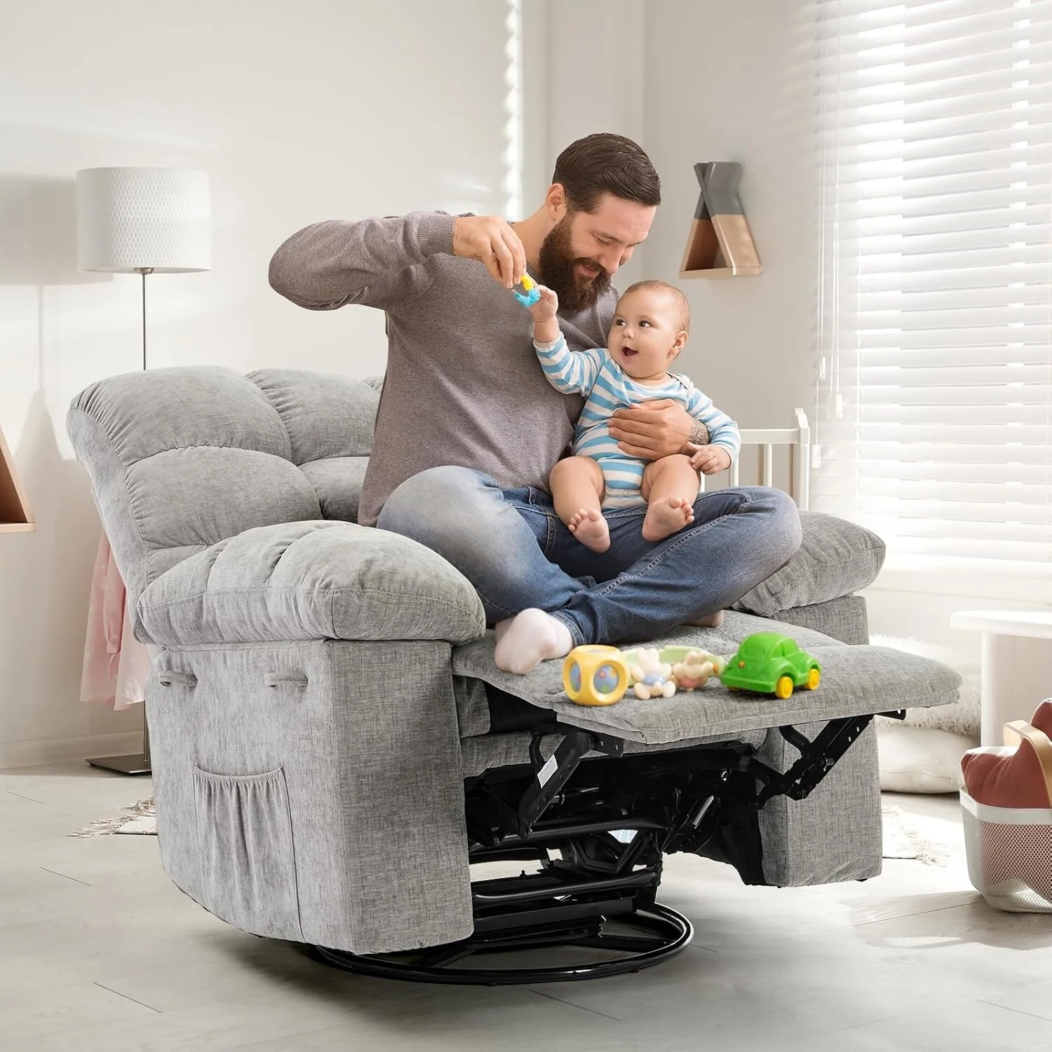 Rocking 360�� Swivel Rocker Chair