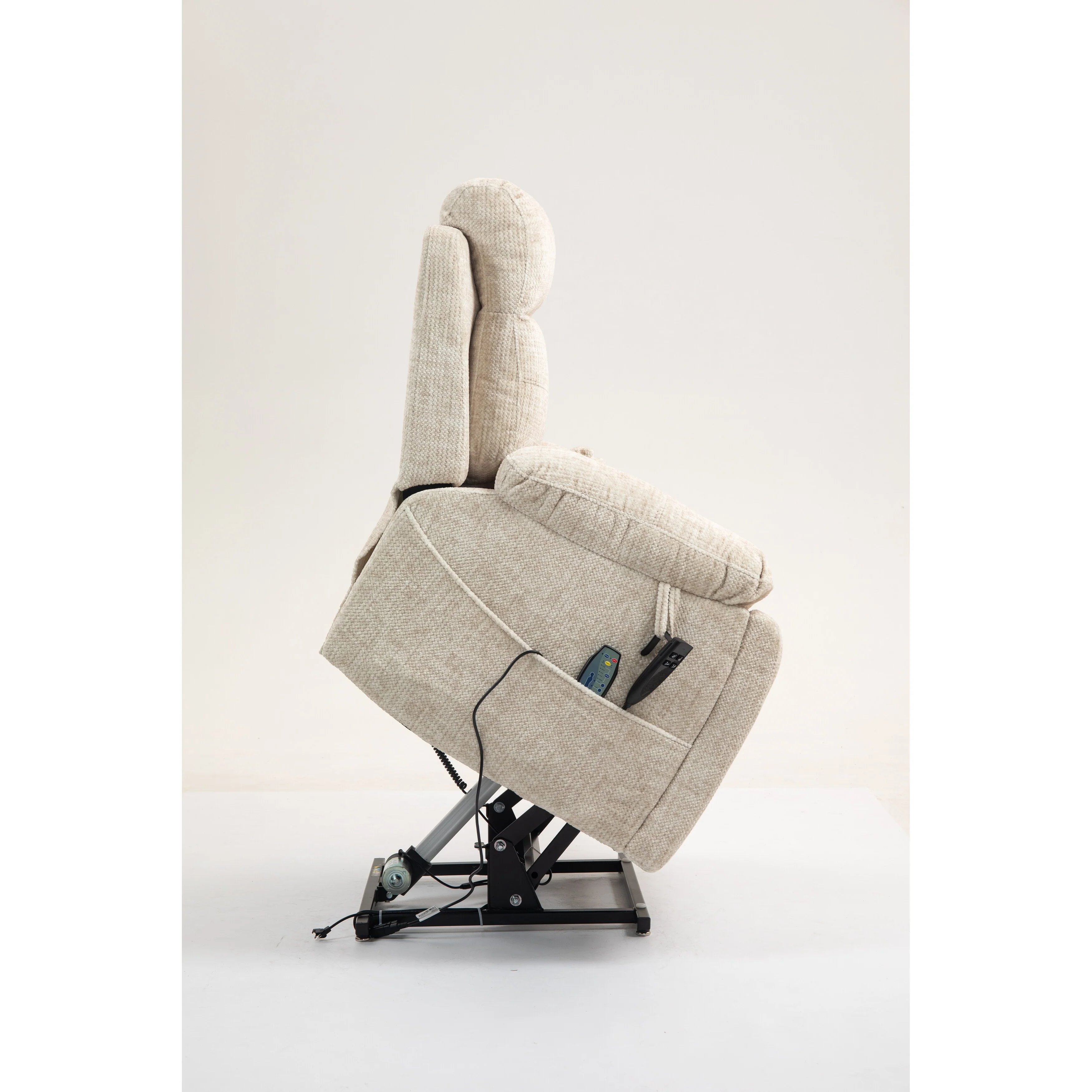 Old age electric lift chair