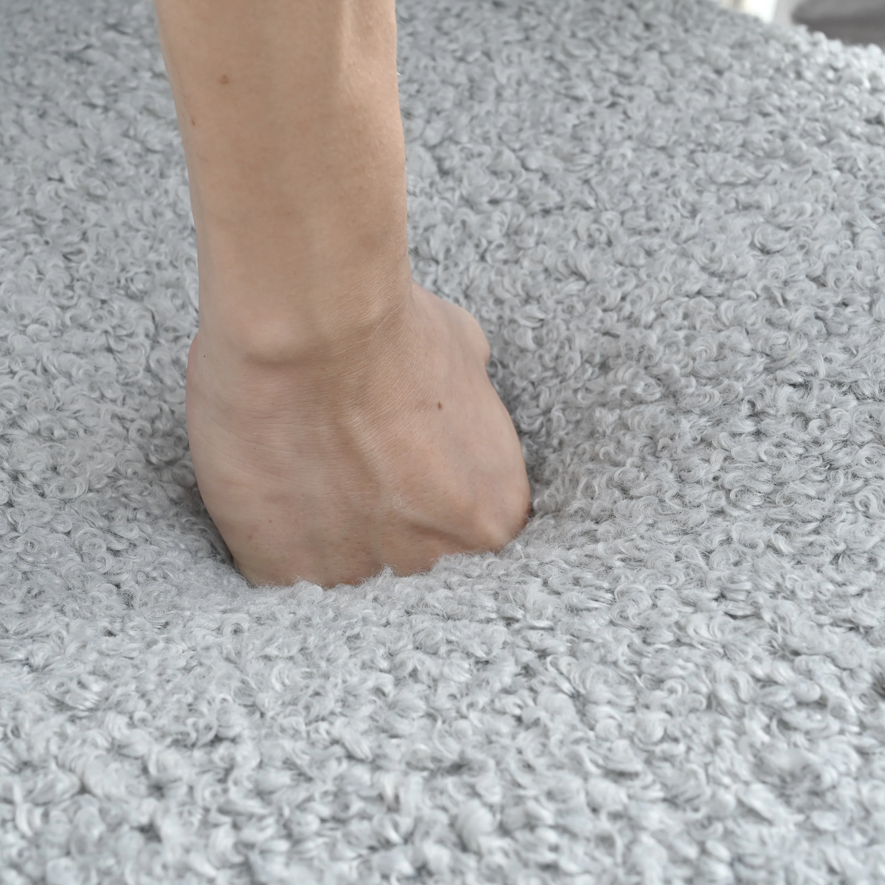 31.25 Push Back Recliner Armchair Upholstered