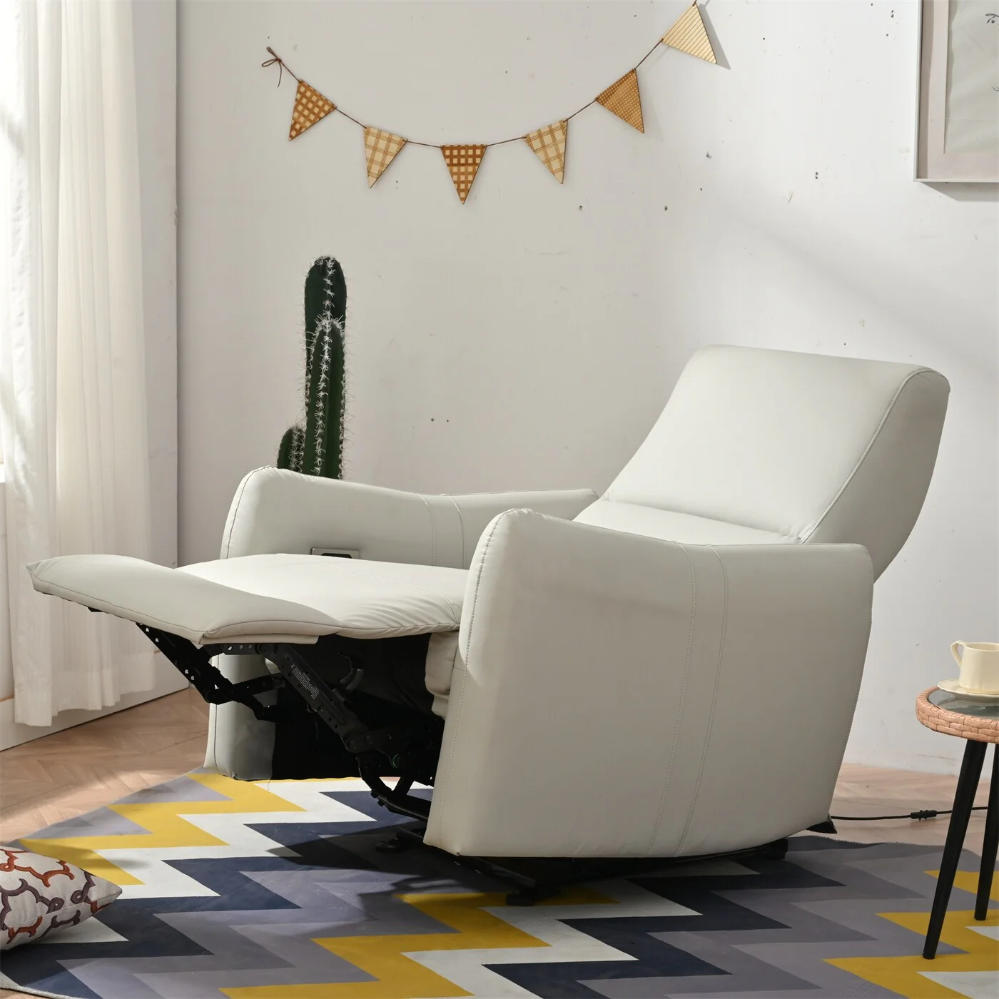 PU Leather Wall?Hugger Power Recliner Chair with USB?C & 330?lbs Capacity