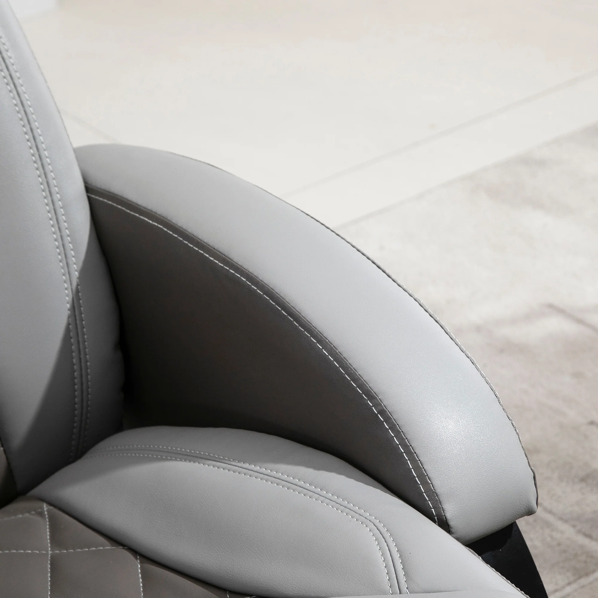 PU Leather Recliner Chair with Diamond Stitch, 135�� Tilt, 360�� Swivel, and Sturdy Steel-Wood Base