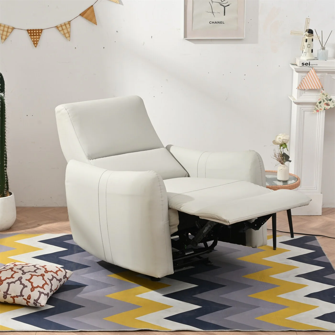 PU Leather Wall?Hugger Power Recliner Chair with USB?C & 330?lbs Capacity