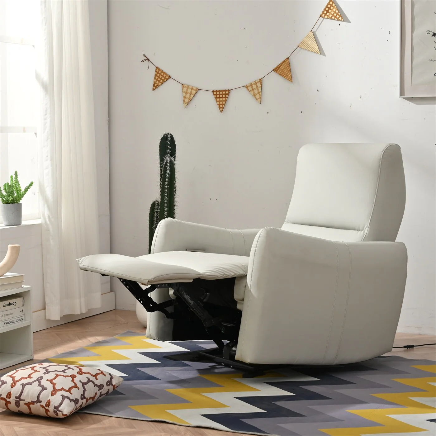 PU Leather Wall?Hugger Power Recliner Chair with USB?C & 330?lbs Capacity