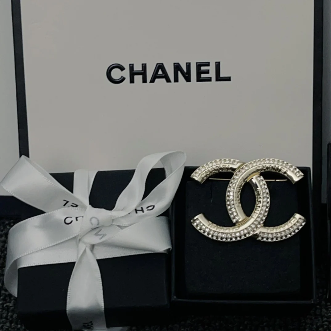 BCB014 CC brooch pin - ccjewelryacc