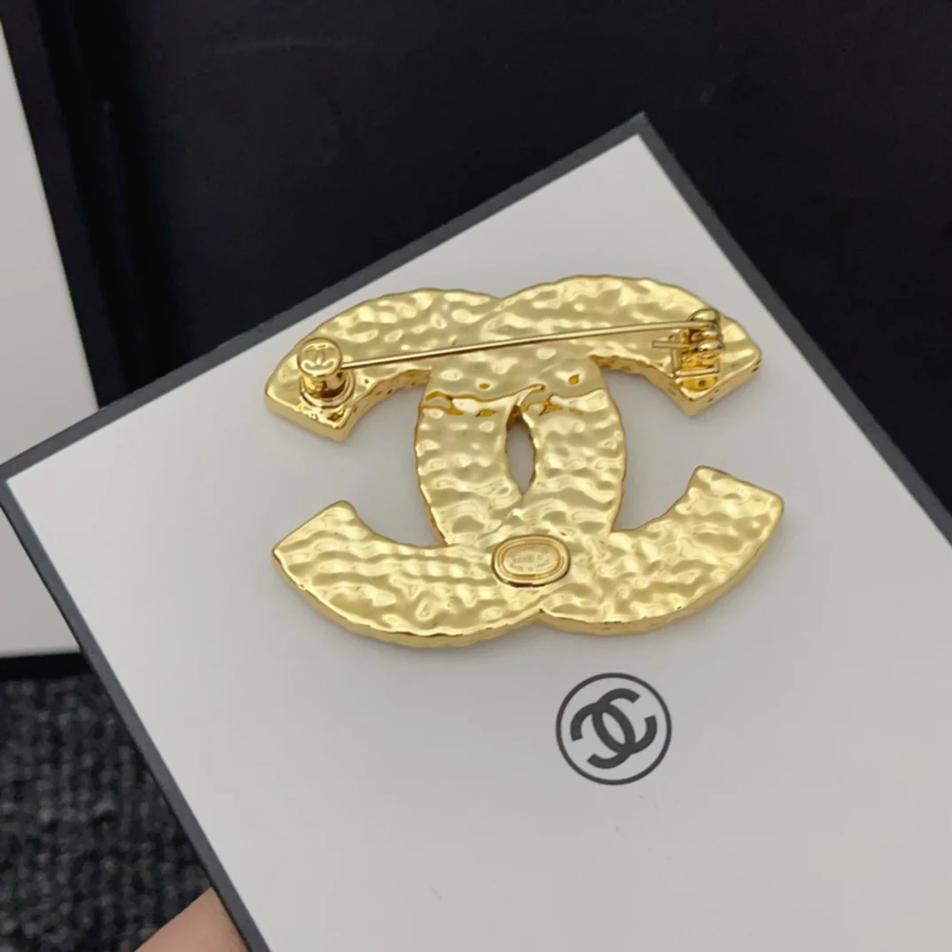 BCB011 Enamel CC brooch - ccjewelryacc