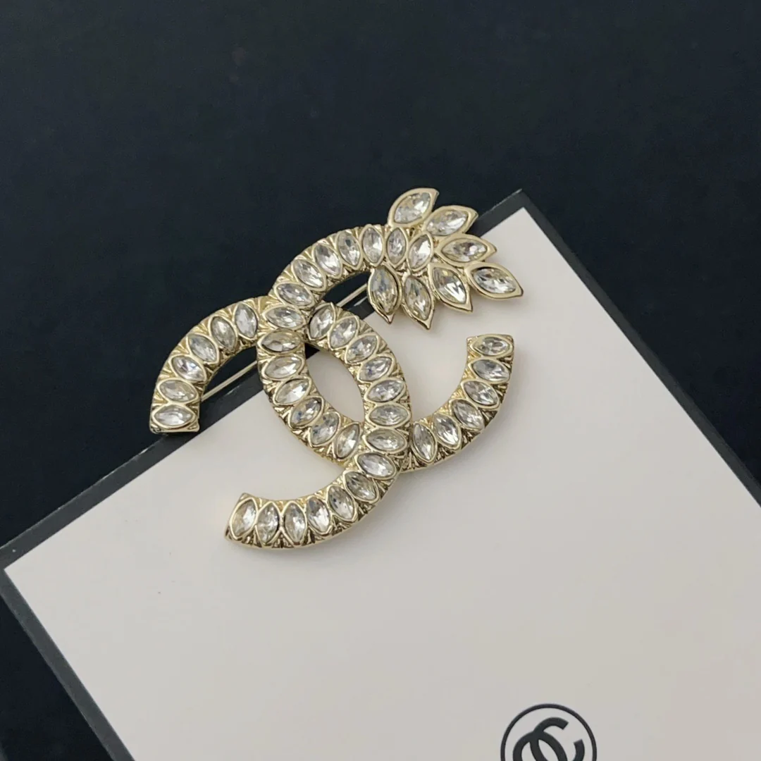 BCB022 CC style crystal double c logo brooch - ccjewelryacc