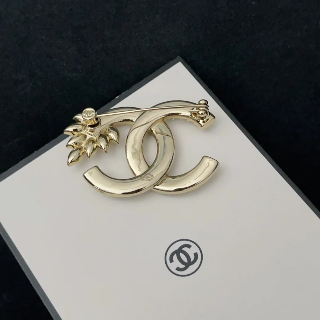 BCB022 CC style crystal double c logo brooch - ccjewelryacc