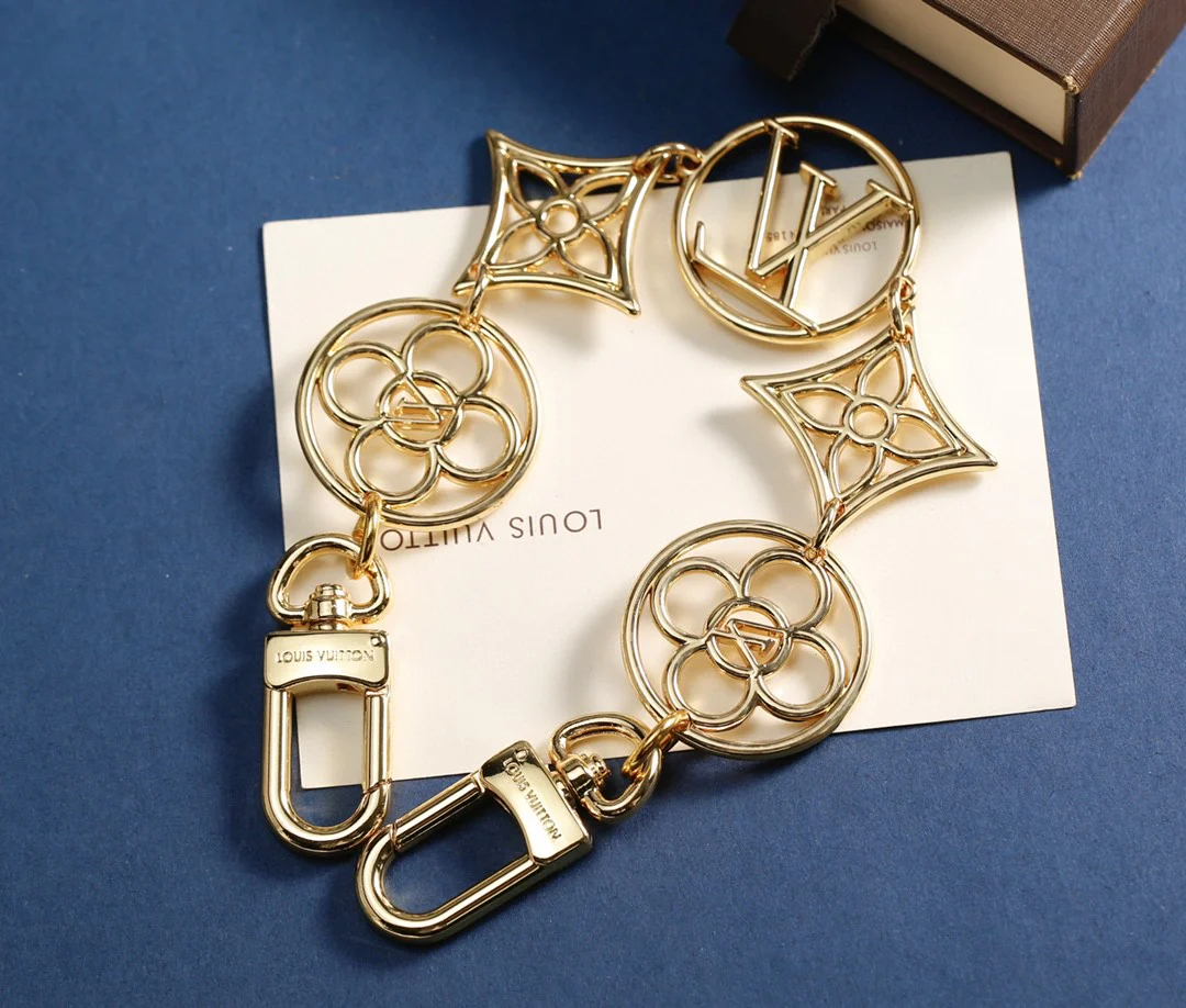 Luxury designer Keychain LVK006 - ccjewelryacc