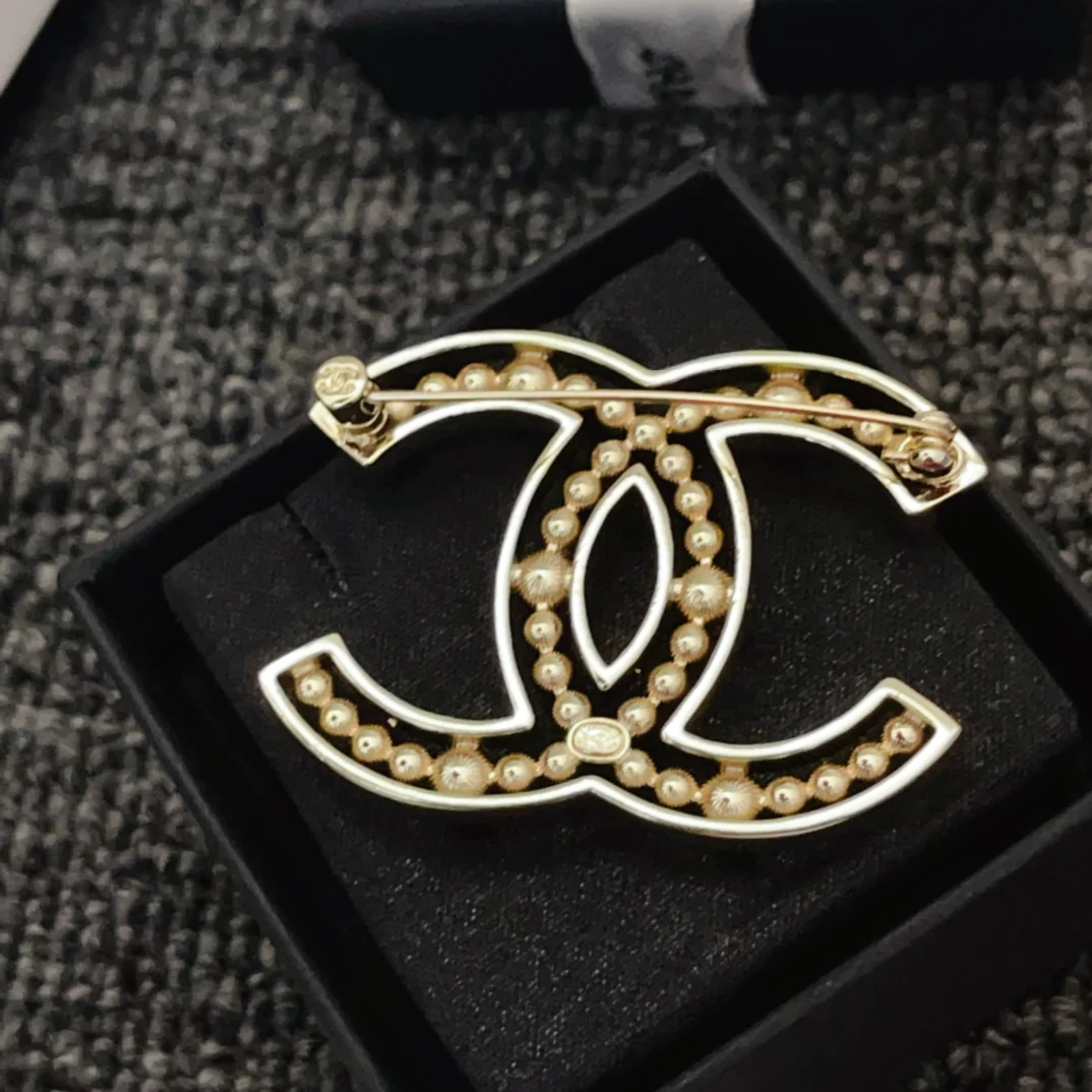 BCB001 Hollow-out Rhinestone and pearl cc logo Brooch - ccjewelryacc