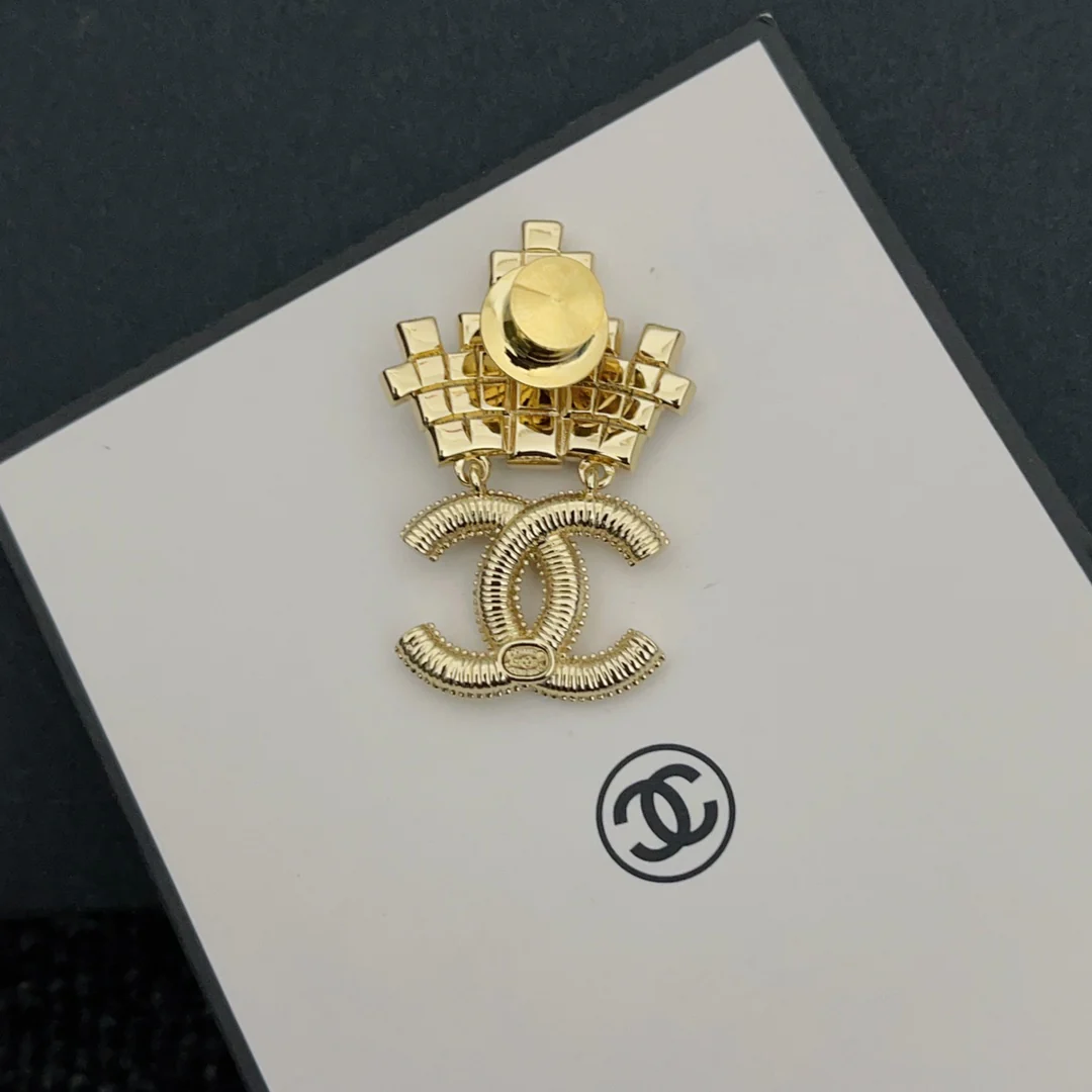 BCB021 CC crystal crown brooch pin - ccjewelryacc