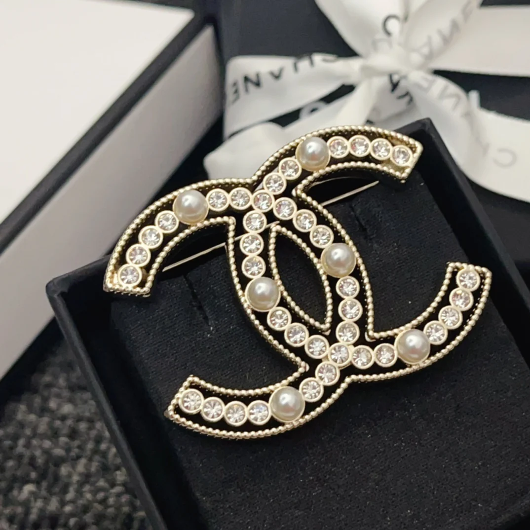 BCB001 Hollow-out Rhinestone and pearl cc logo Brooch - ccjewelryacc