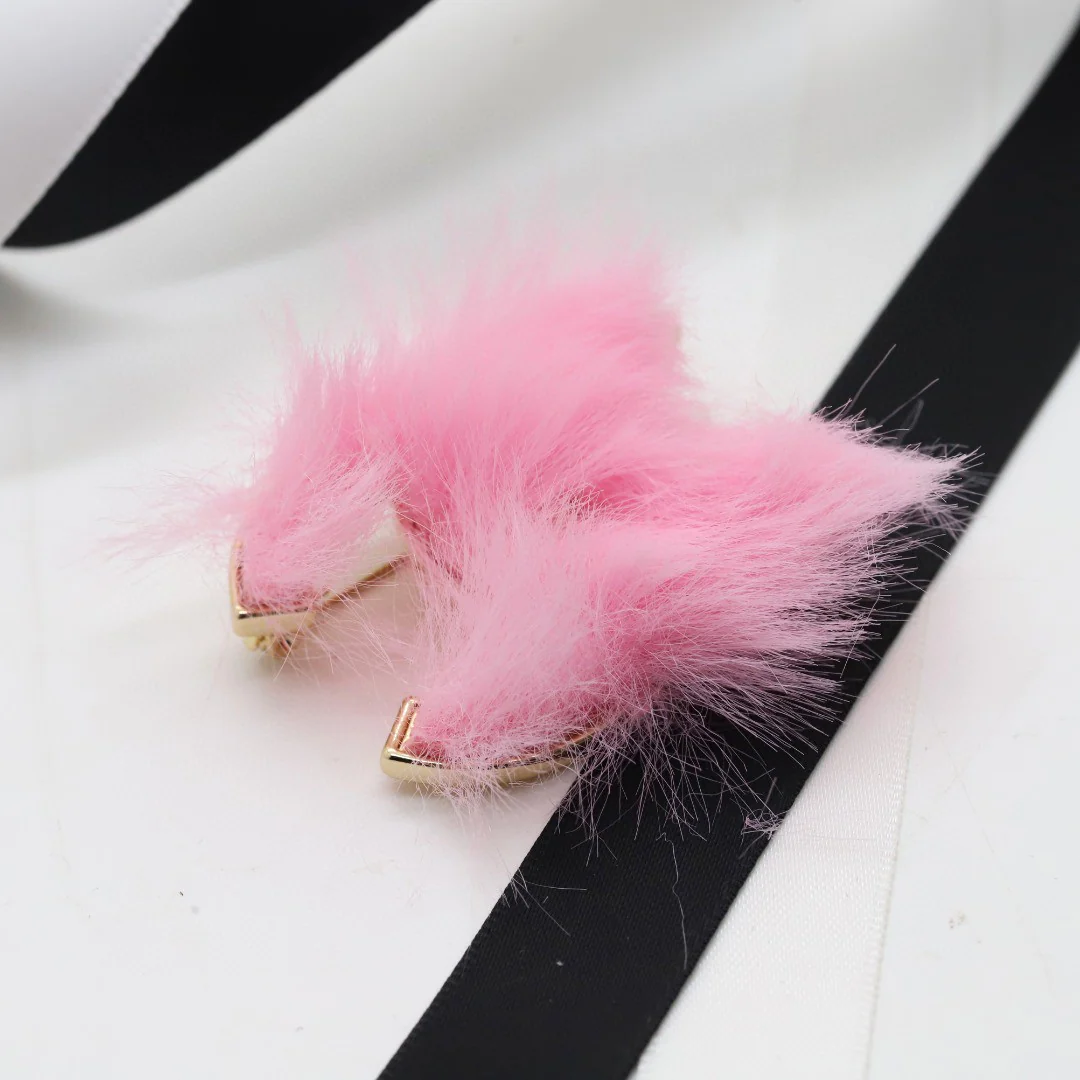 BCB256 Pink plush CC logo brooch pin - ccjewelryacc