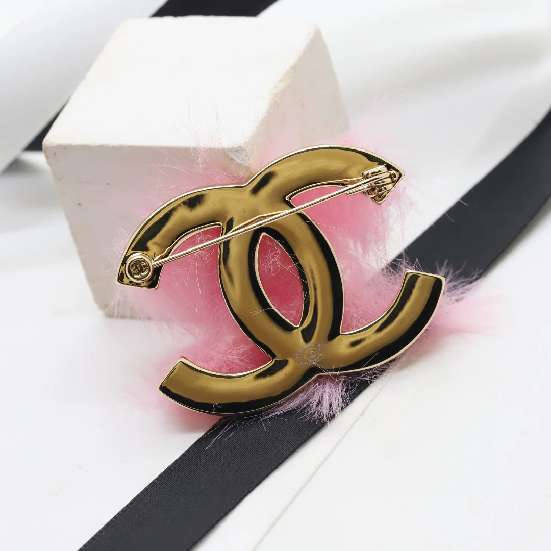 BCB256 Pink plush CC logo brooch pin - ccjewelryacc