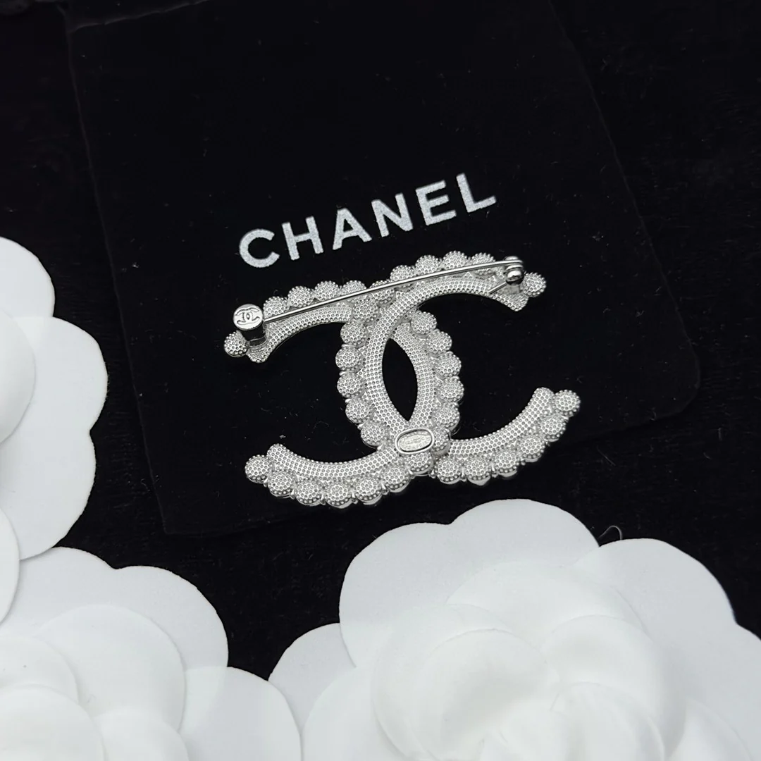 BCB225 Black and white crystal CC logo brooch pin - ccjewelryacc