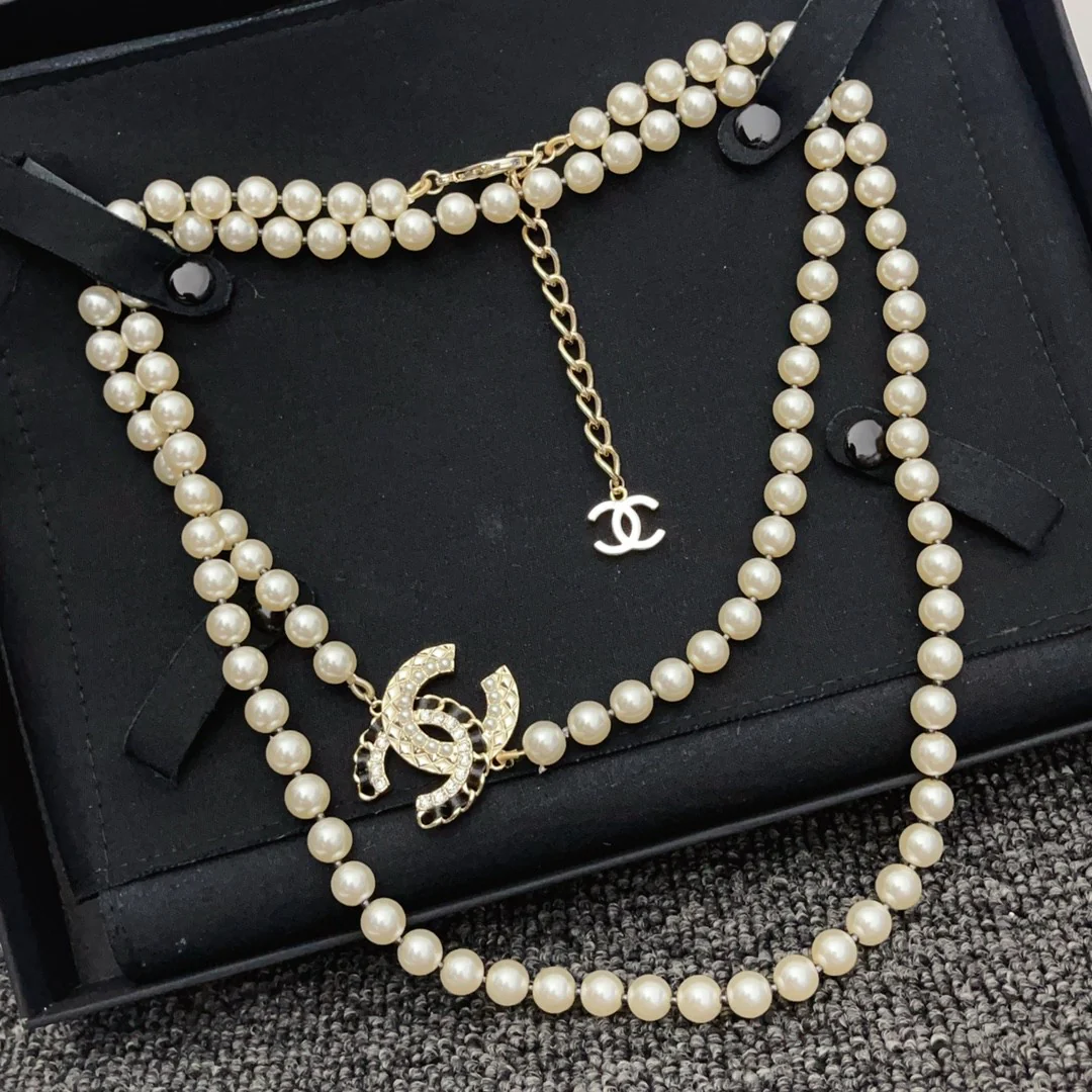 CCL018 Long pearl chain with metal and leather cc logo sweater necklace - ccjewelryacc