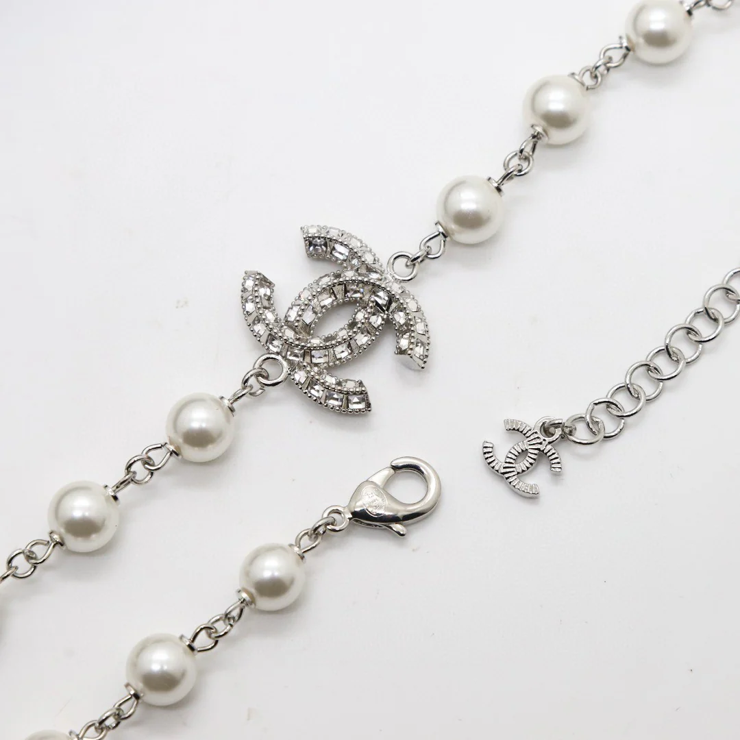 CCL293 CC logo long pearl sweater chain necklace with crystal cc logo - ccjewelryacc