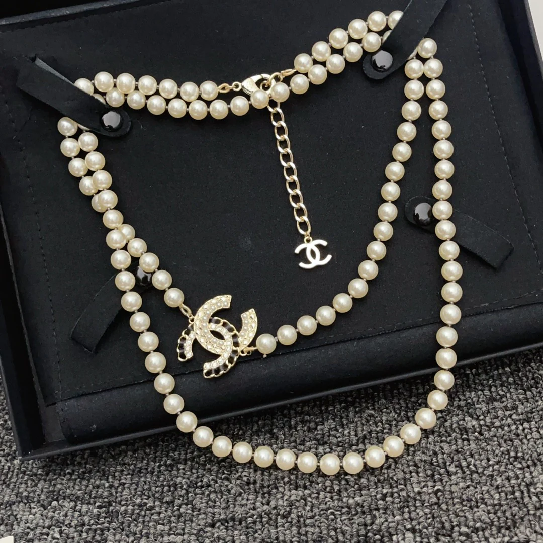 CCL018 Long pearl chain with metal and leather cc logo sweater necklace - ccjewelryacc