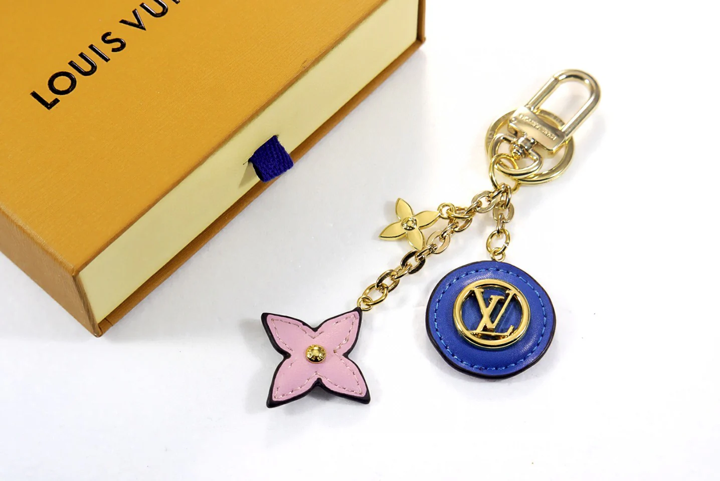 LVK094 Luxury designer Chromatic Keychain M00363 - ccjewelryacc