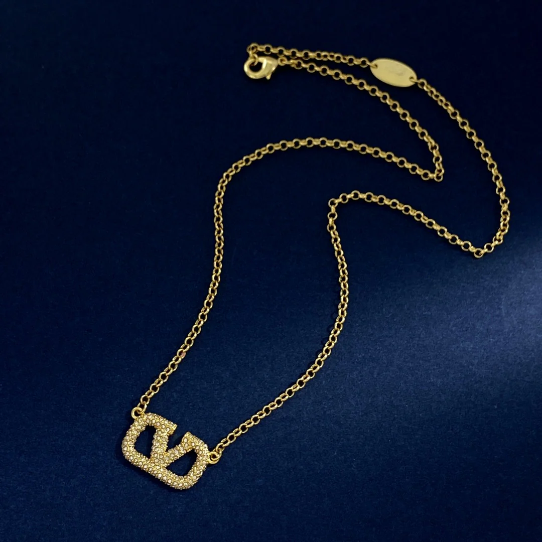 VTN009 Vlogo pendant Necklace - ccjewelryacc