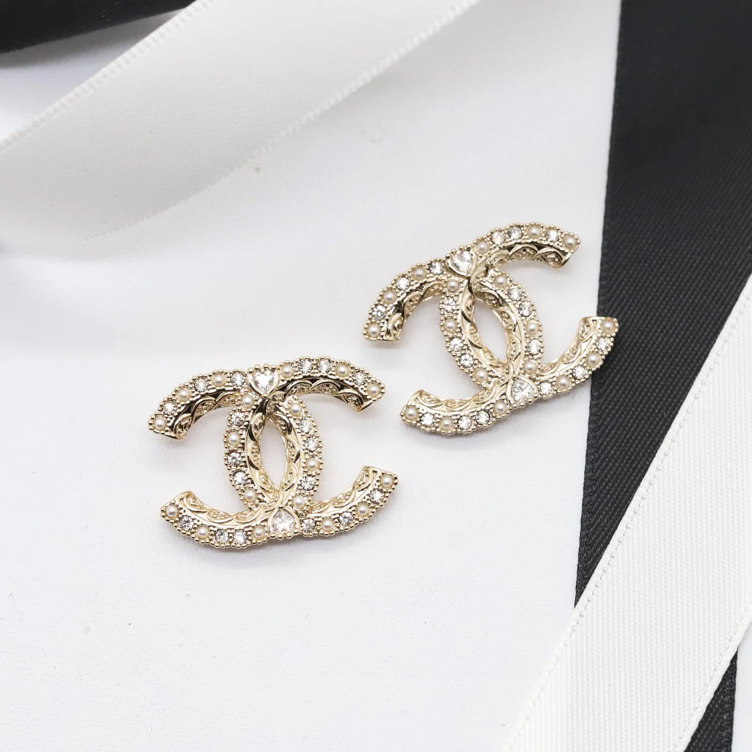 CCE458 CC stud earrings - ccjewelryacc