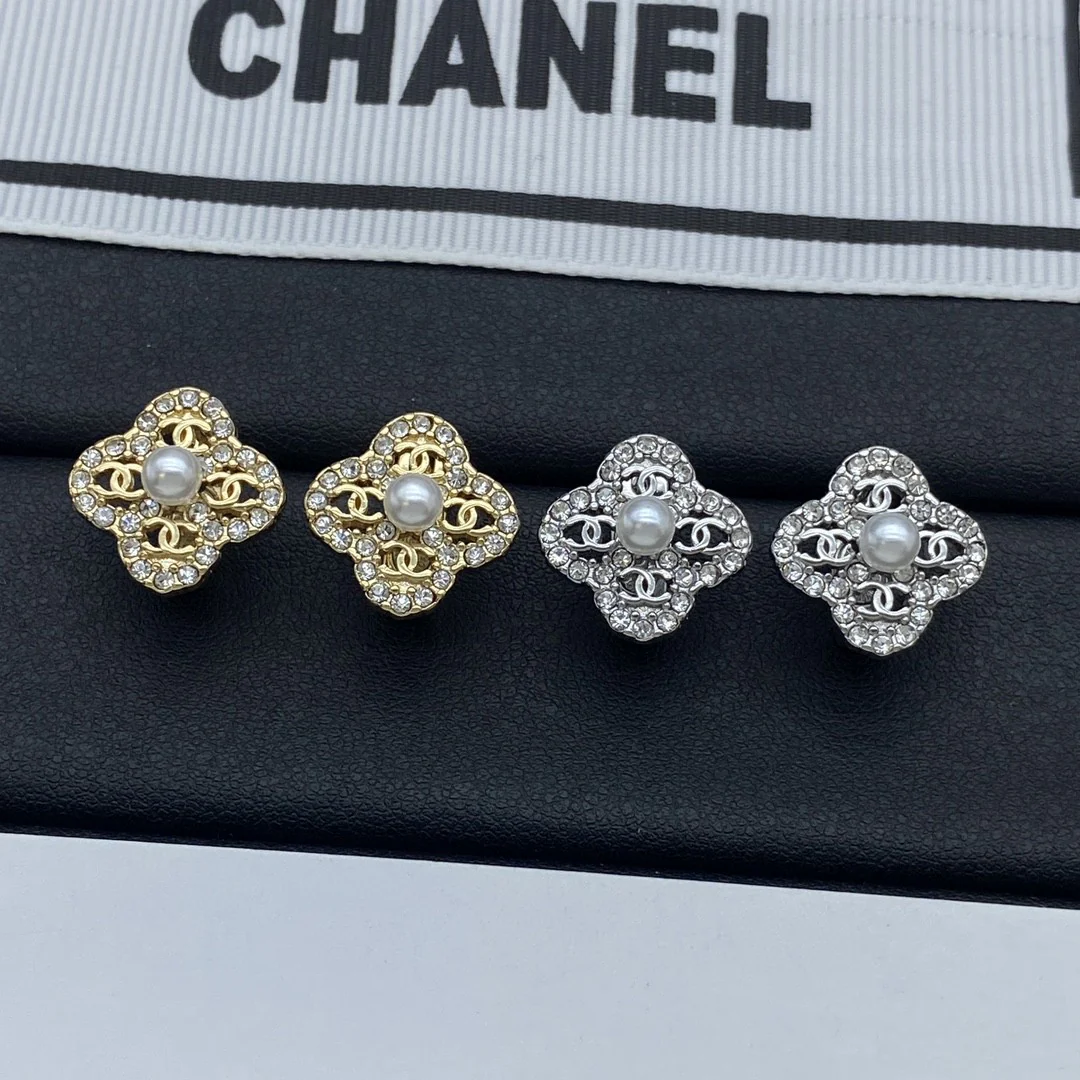 CCE614 CC clover Earring Clip - ccjewelryacc