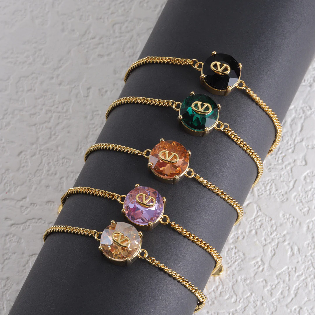 VTS011 V logo Bracelet link chain with big round zircon crystal - ccjewelryacc