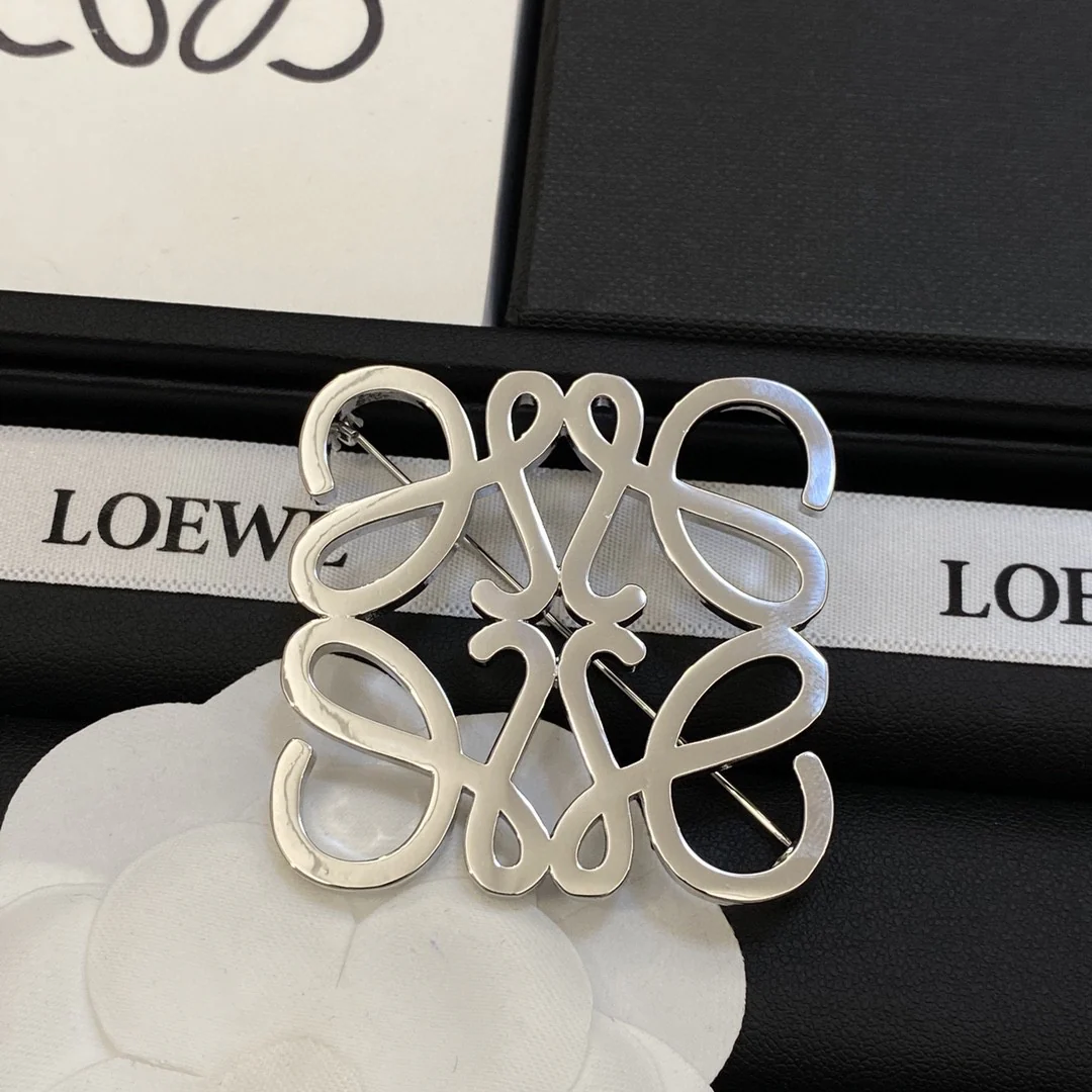 BLB003 Anagram brooch in metal - ccjewelryacc