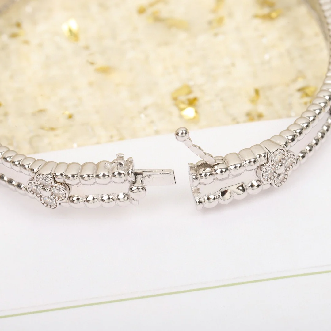 VCSV016 18K Gold  Perlée sweet clovers bangle bracelet,medium - ccjewelryacc