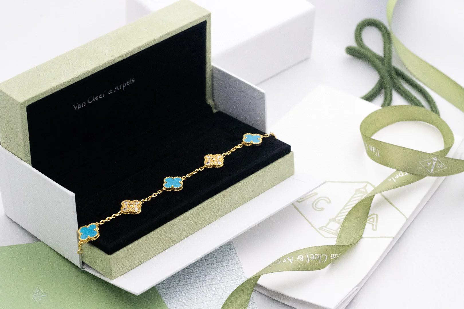 VCSV001 18k gold vintage alhambra bracelet 5 motif and necklace - ccjewelryacc