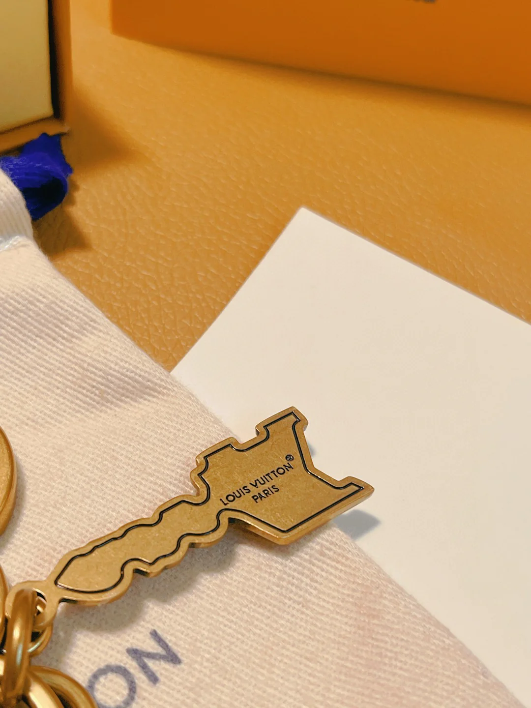 LVK100 Luxury designer Chromatic Keychain M01711 - ccjewelryacc