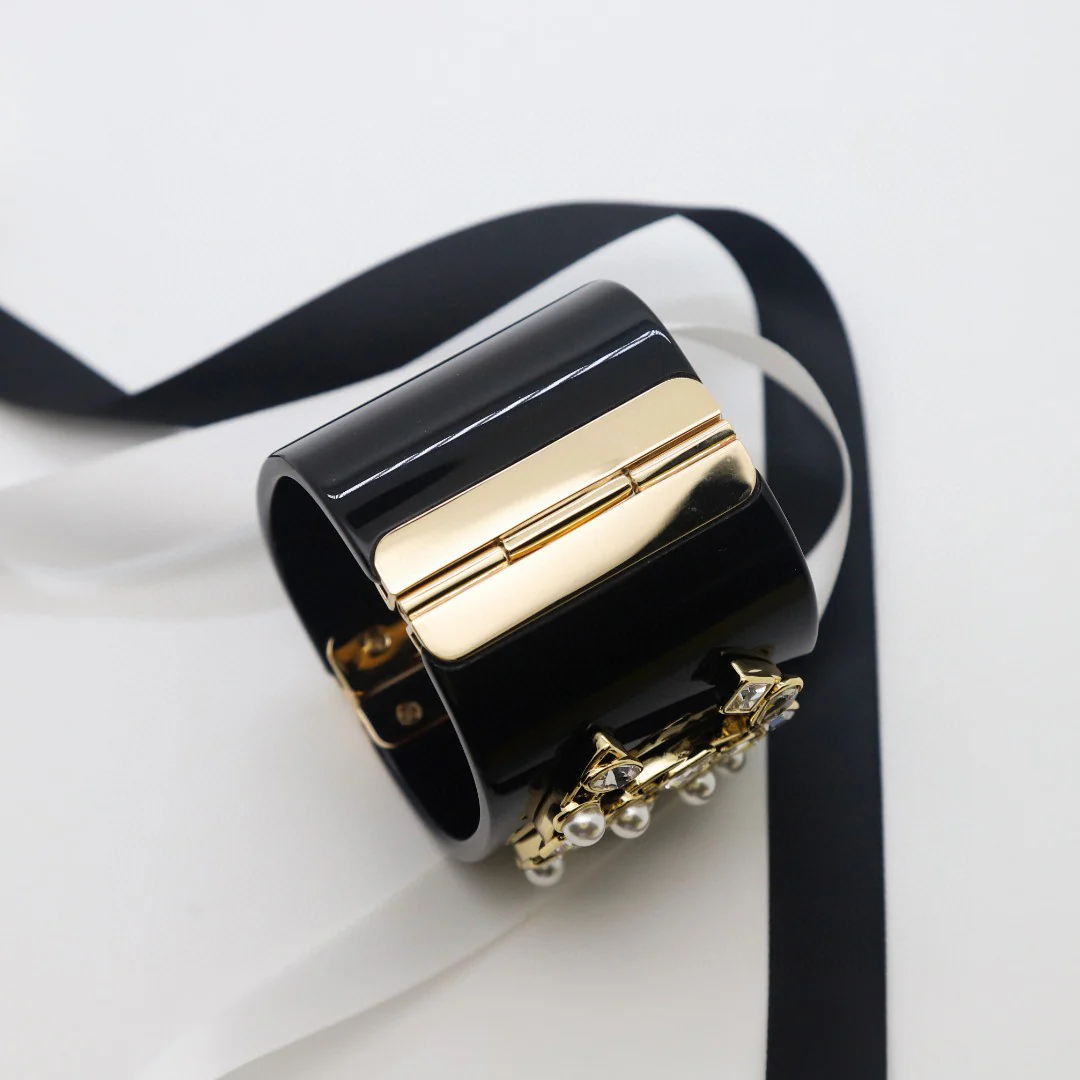 CCS071 cc acrylic cuff bracelet - ccjewelryacc