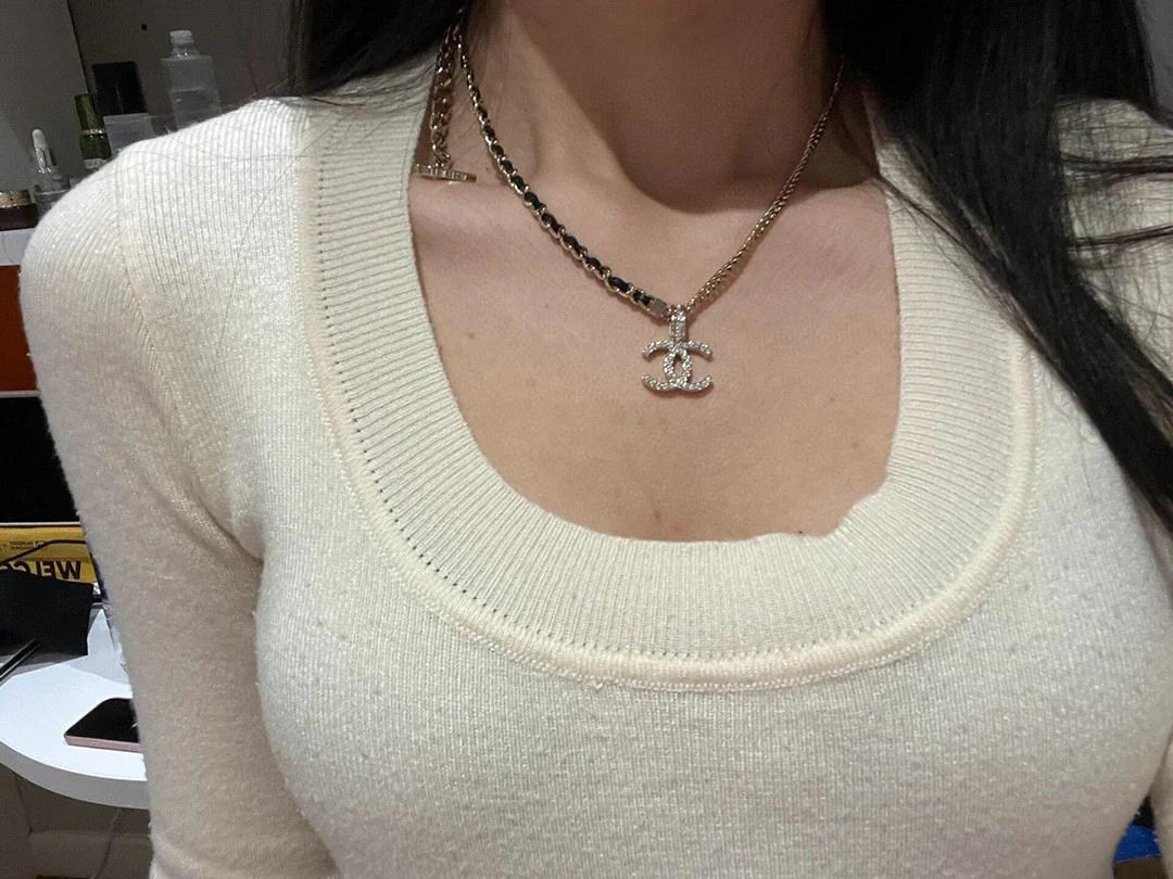 CCN070 Metal and leather chain with crystal cc logo pendant Necklace - ccjewelryacc