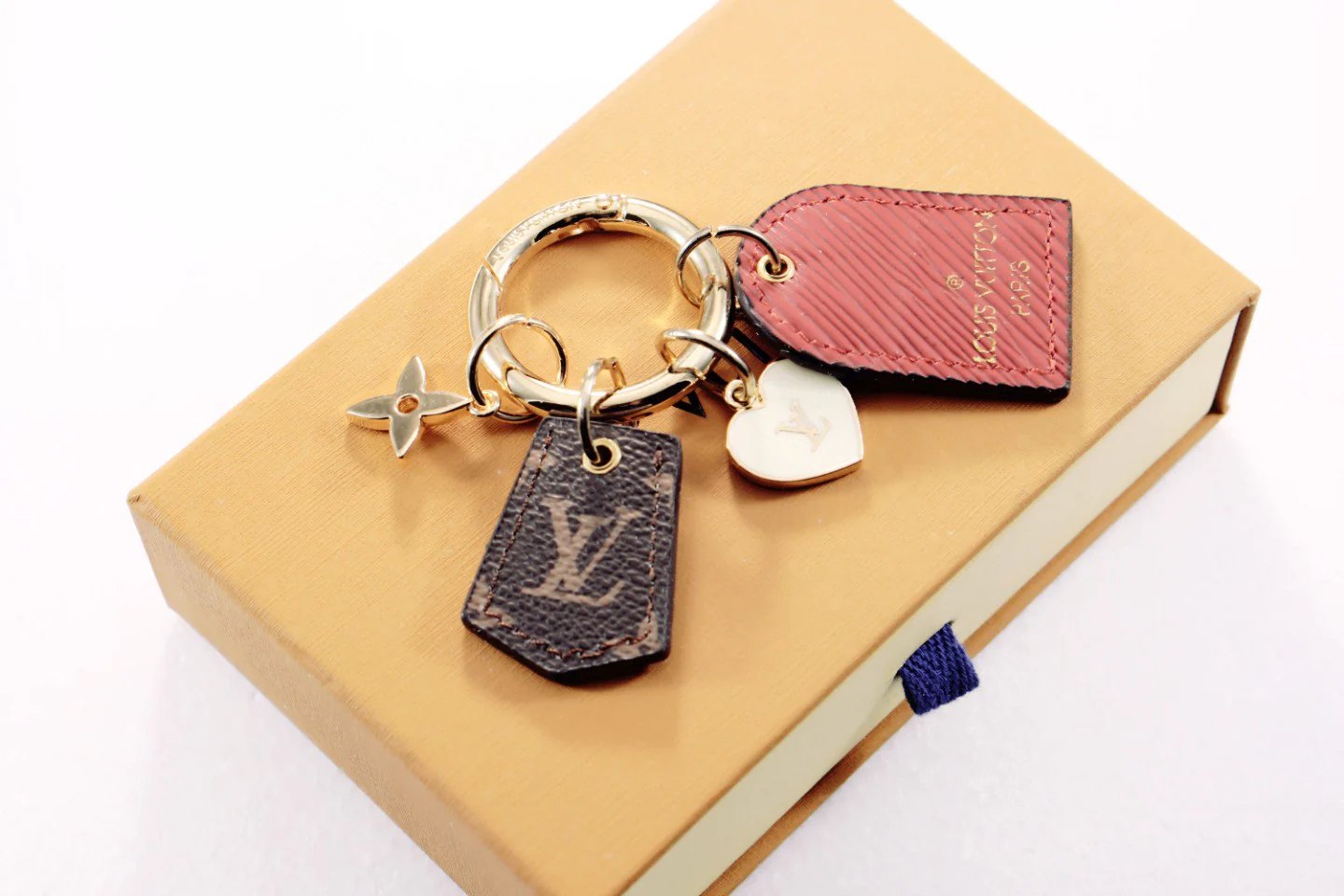 LVK079 Luxury designer Chromatic Keychain - ccjewelryacc