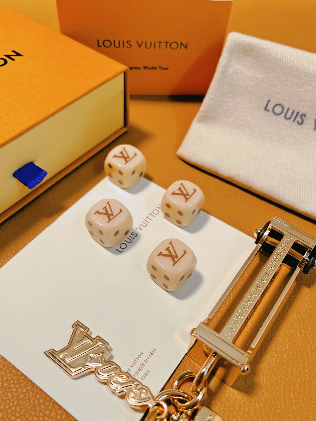 LVK105 Luxury designer Chromatic Keychain M01750 - ccjewelryacc