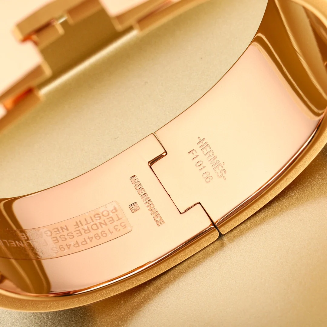 HMS012 Wide Leater H Bangle Bracelet - ccjewelryacc